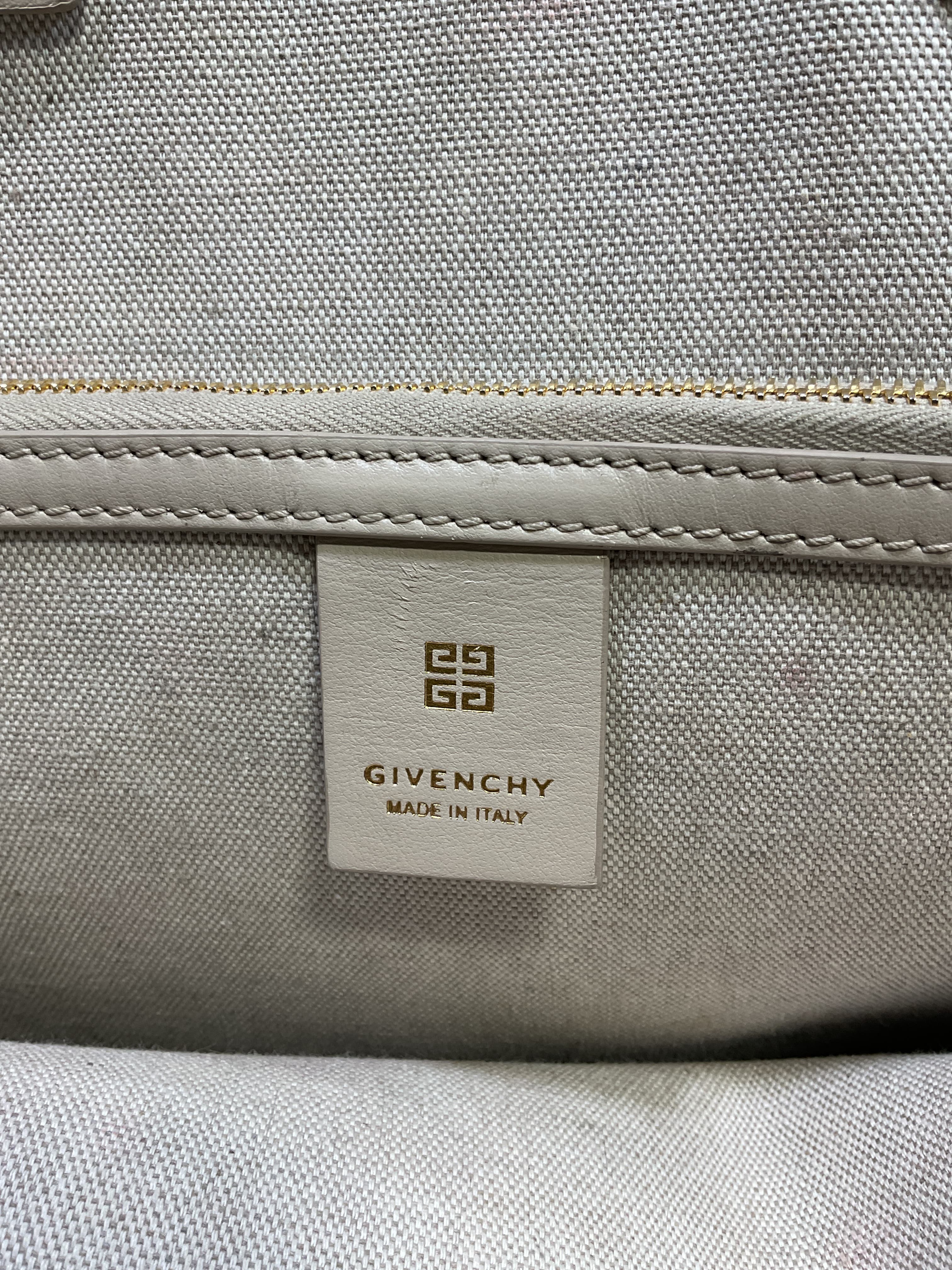 Medium G-Tote Leather Tote - Image 3