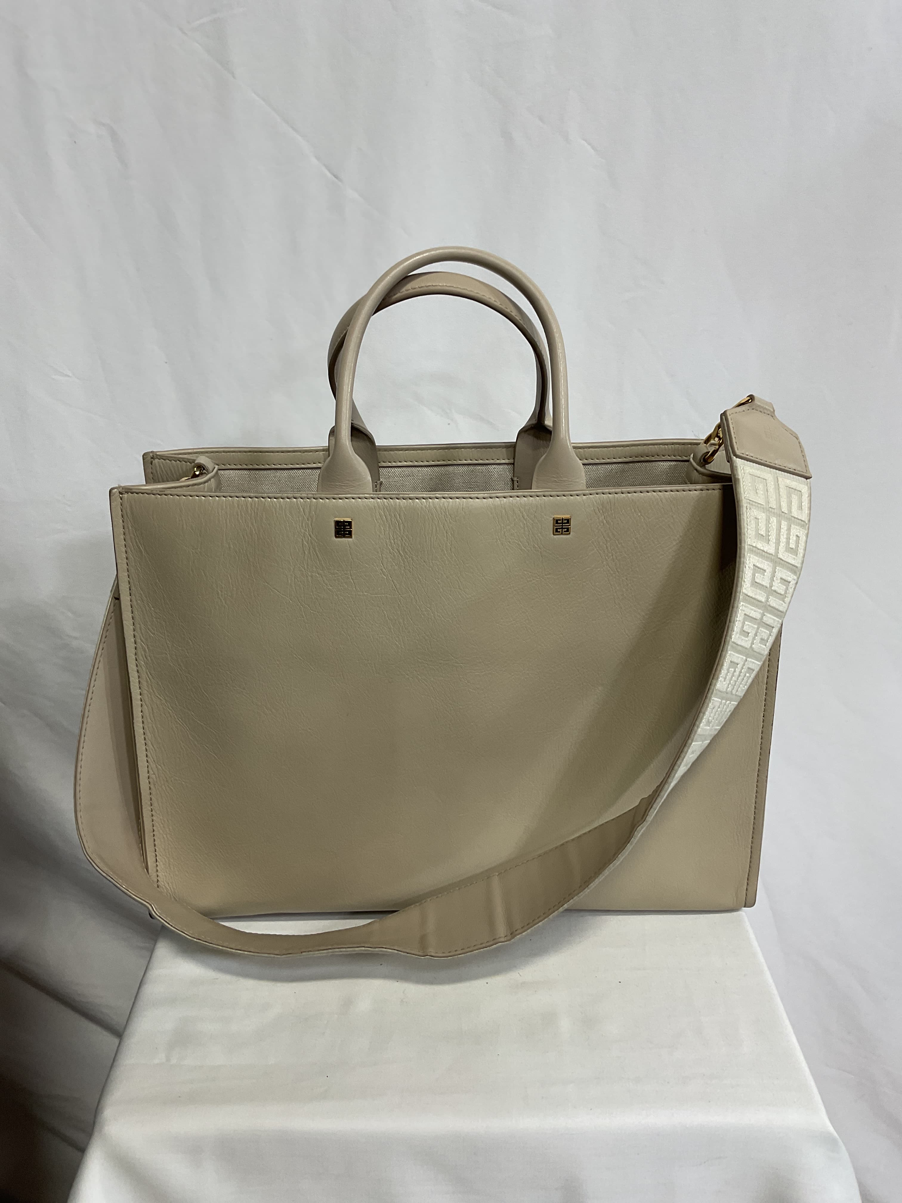 Medium G-Tote Leather Tote - Image 4