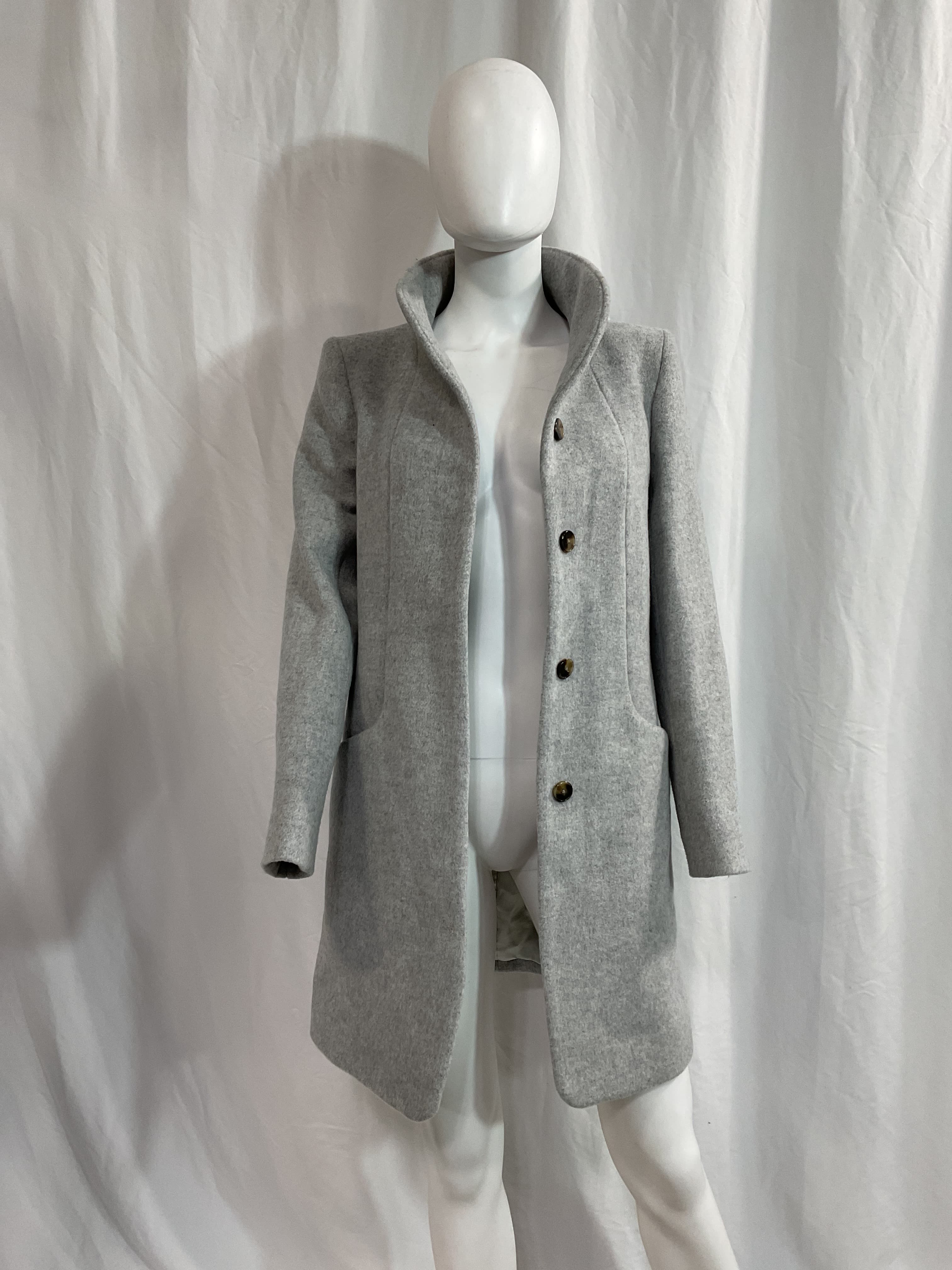 The Cocoon Coat - Image 3