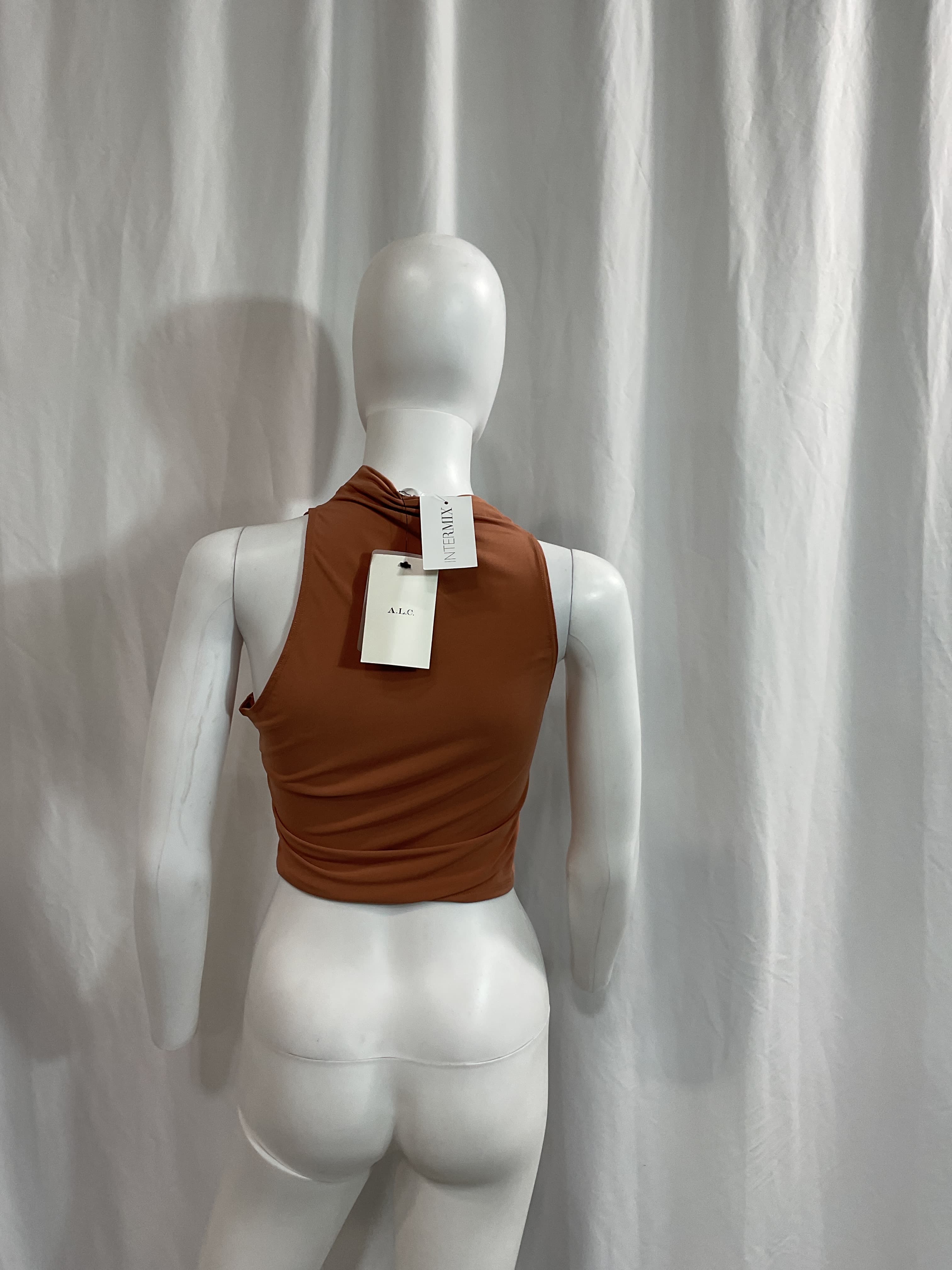 Easton Sleeveless Crop Top - Image 3