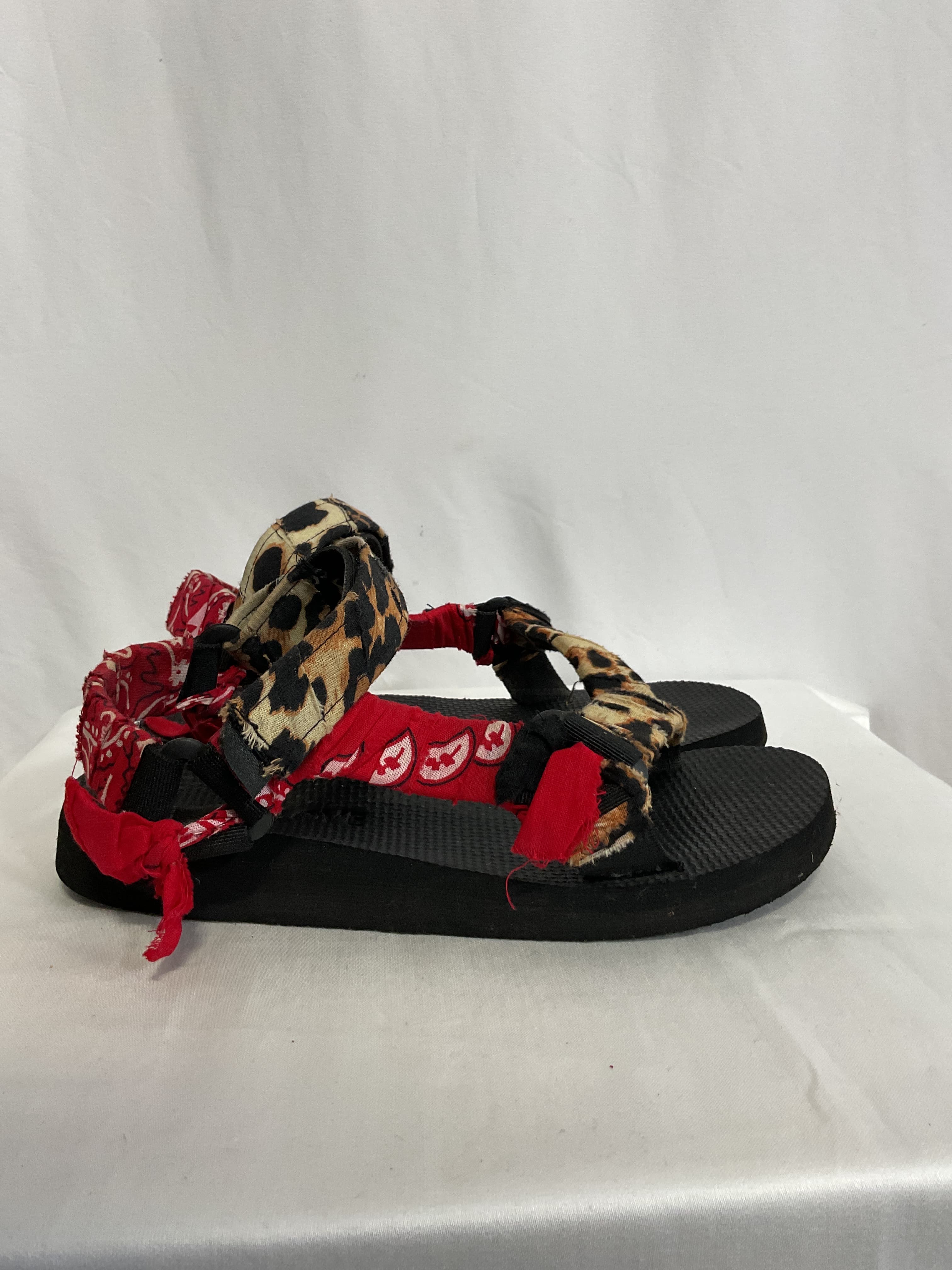 Trekky Leo Bandana Sandal - Image 3