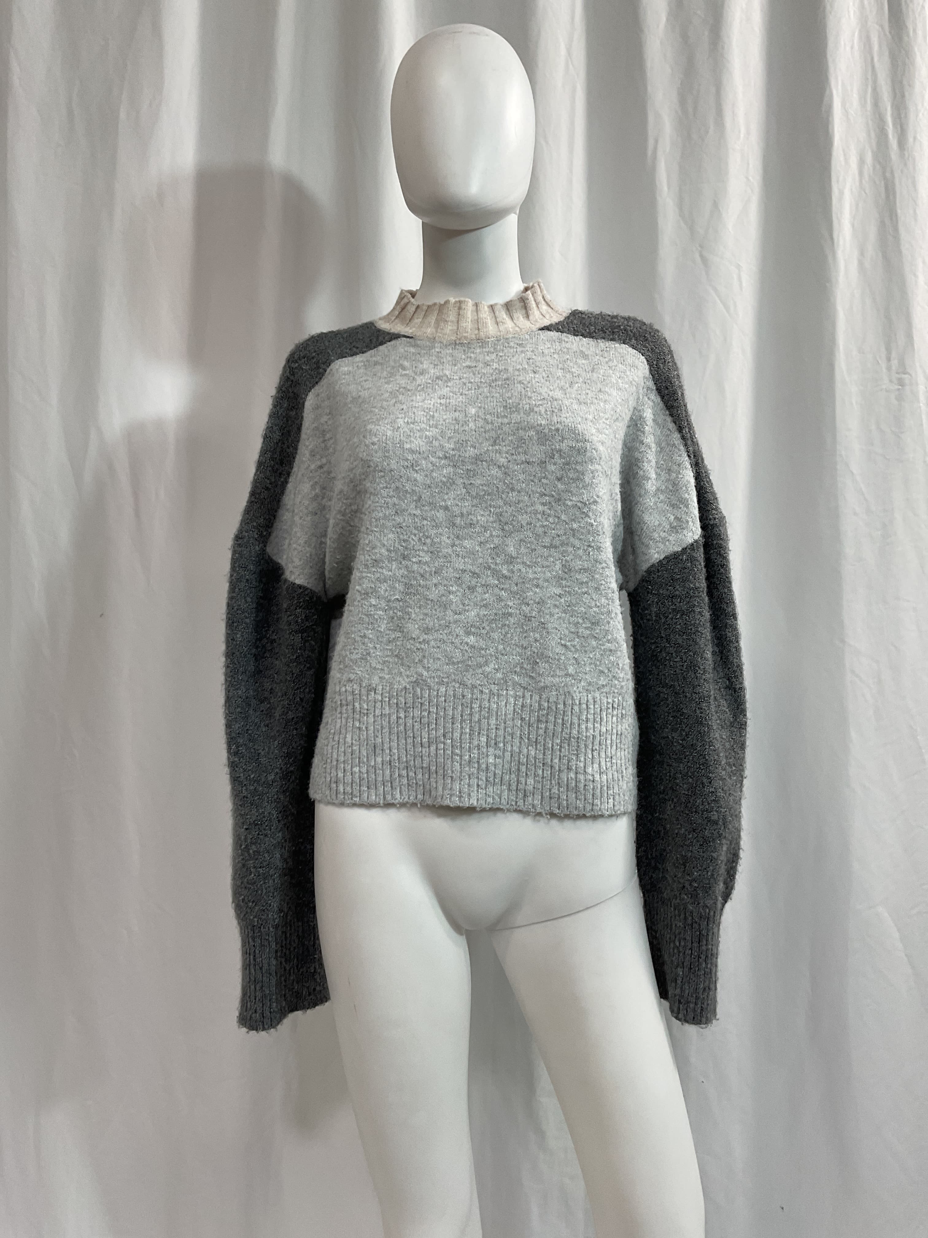 Bobbie Colorblock Turtleneck In Heather Grey - Image 2