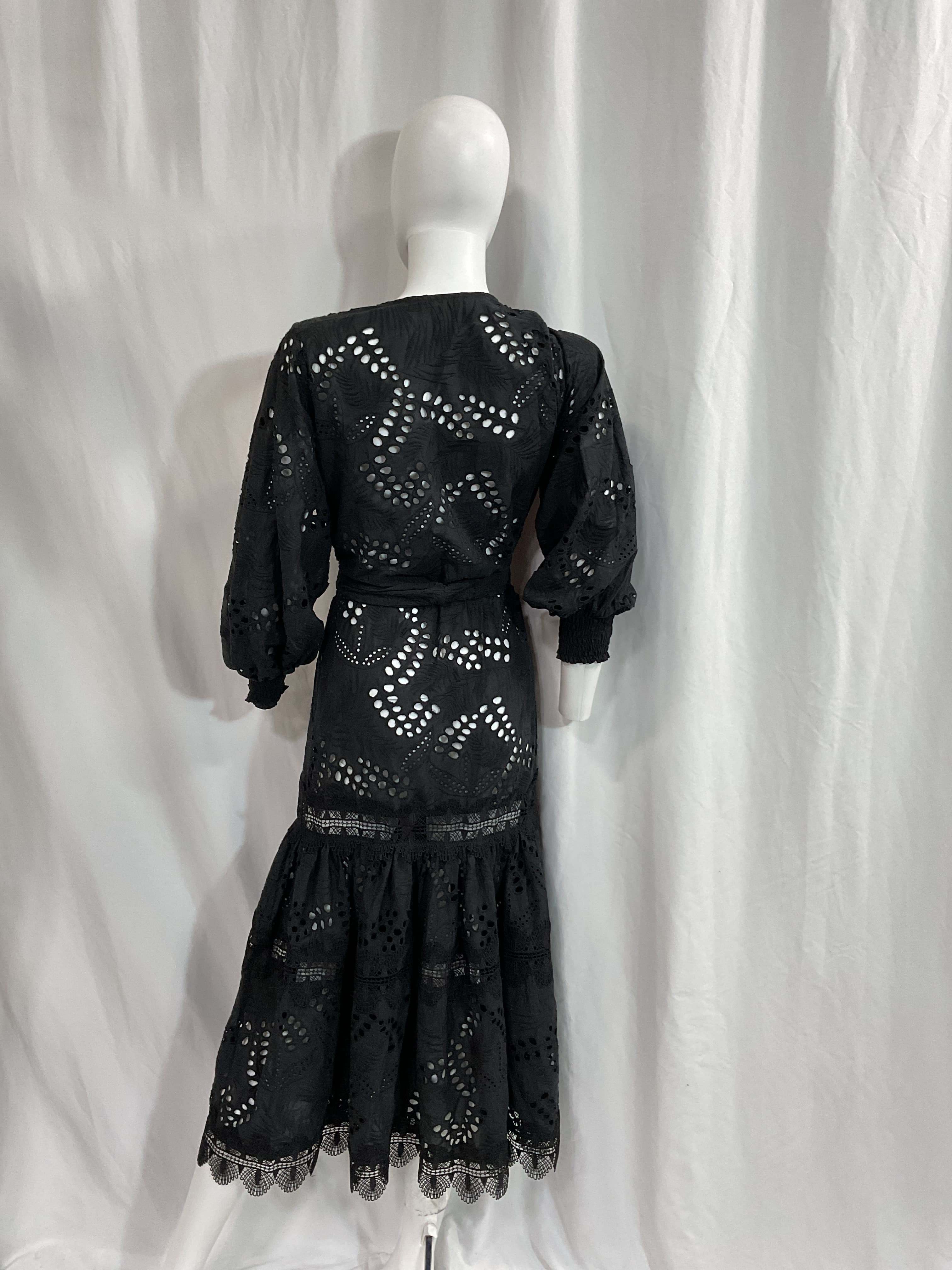 Vistamar Kimono In Black - Image 2