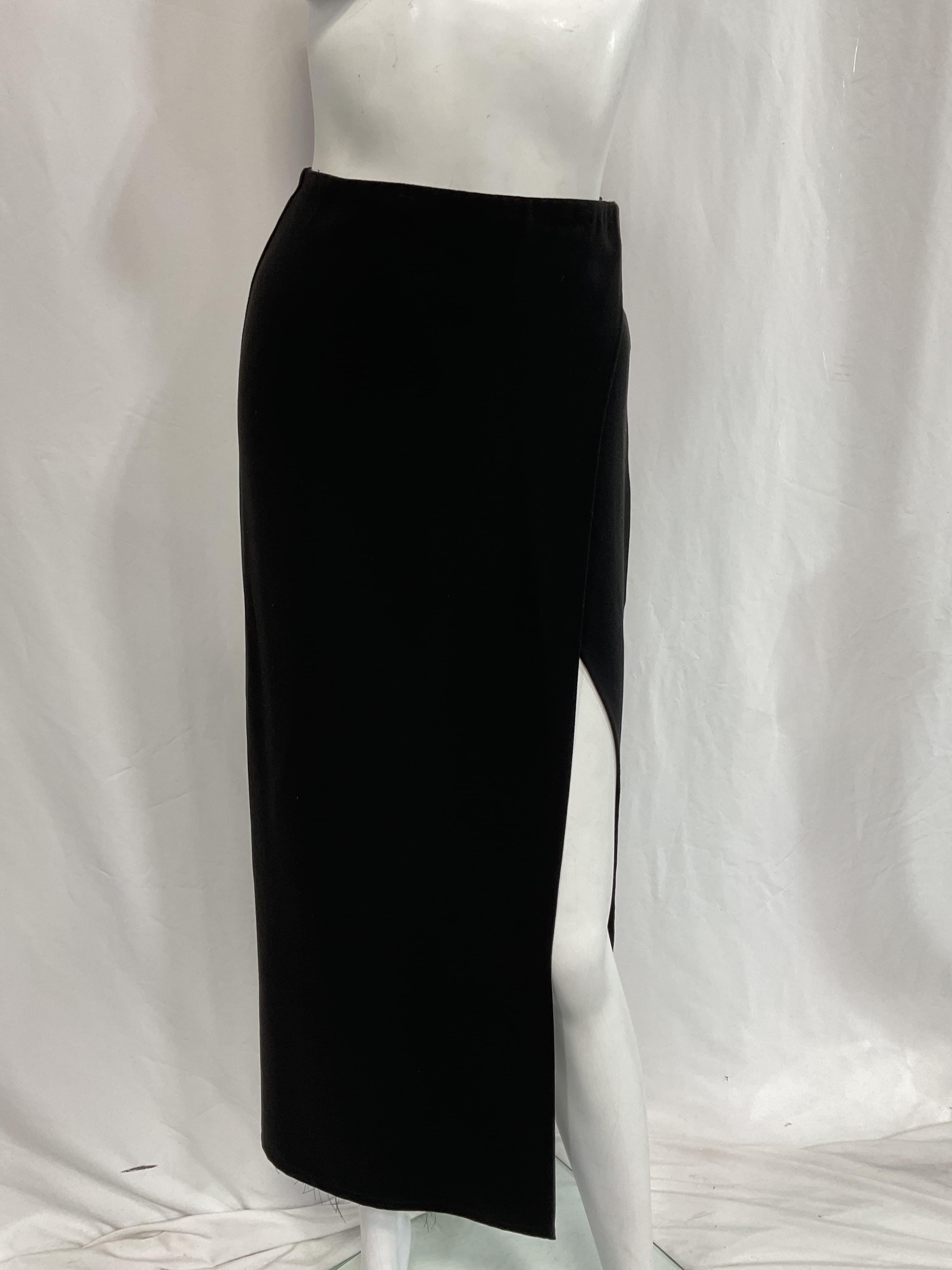 Zaya Skirt In Jet Black - Image 2