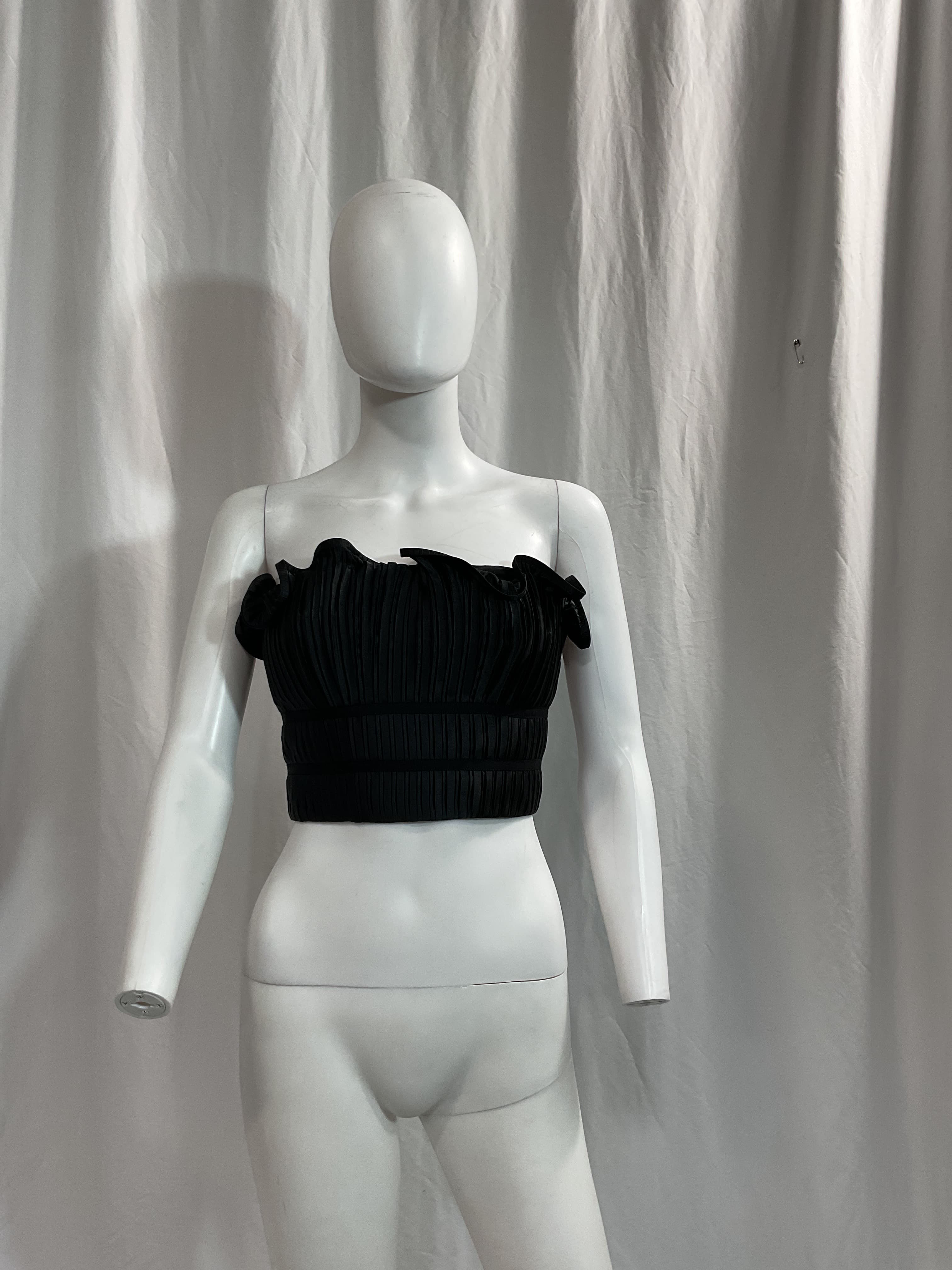 Oriel Top In Black - Image 2