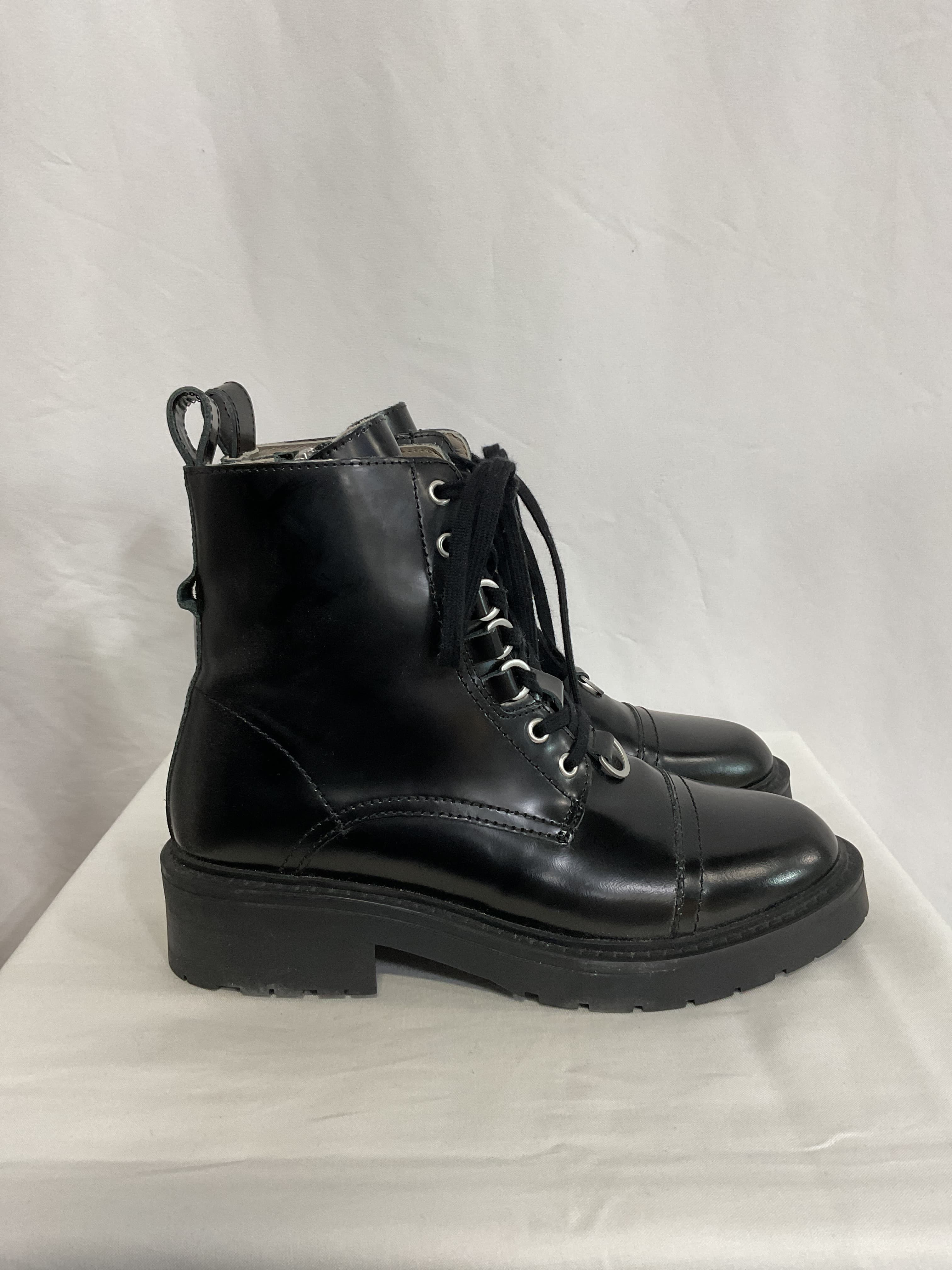 Lira Boot In Black - Image 2