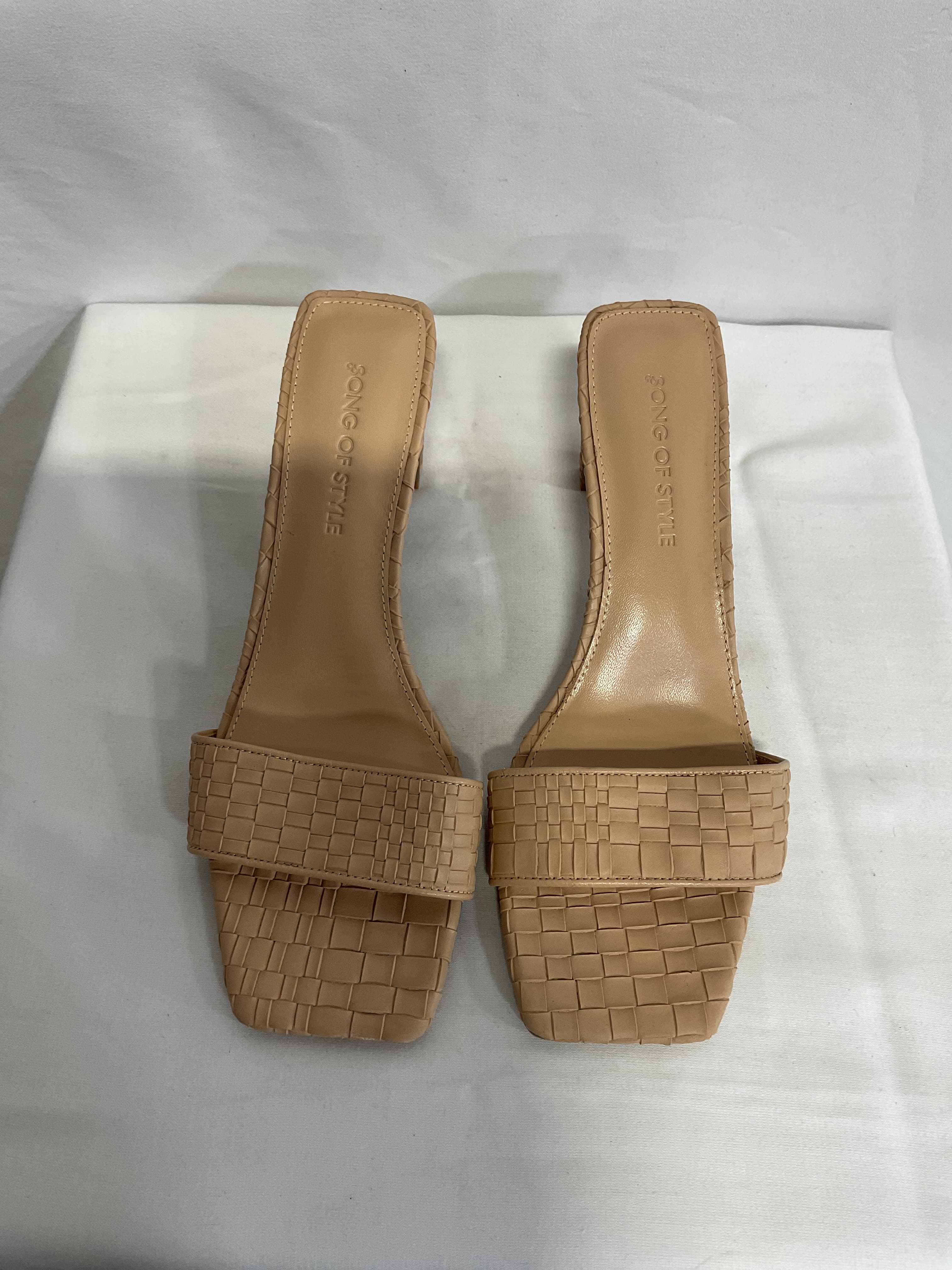 Arrow Heel - Image 2