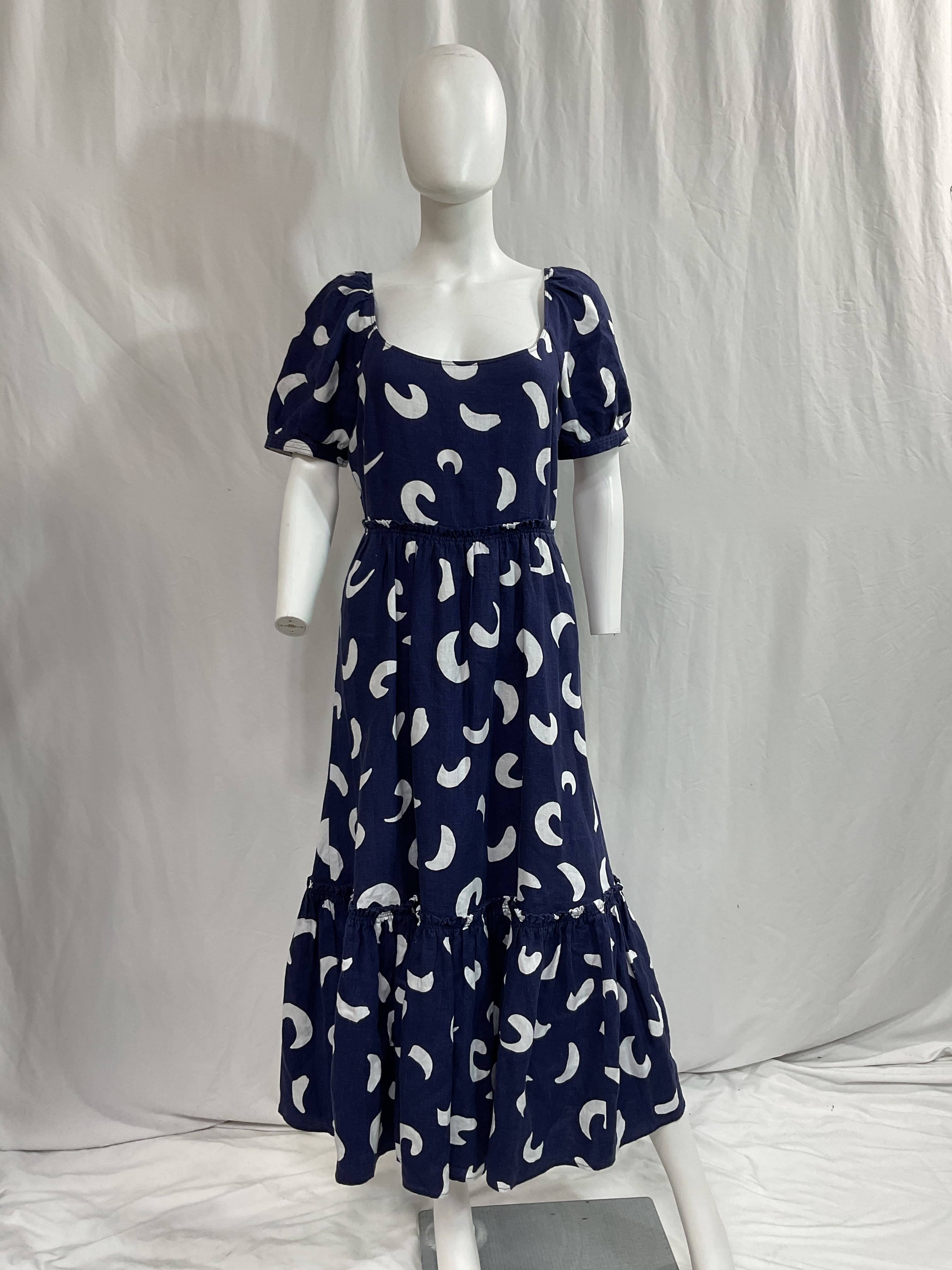 Kai Brushstroke Motif Tiered Linen Dress - Image 3