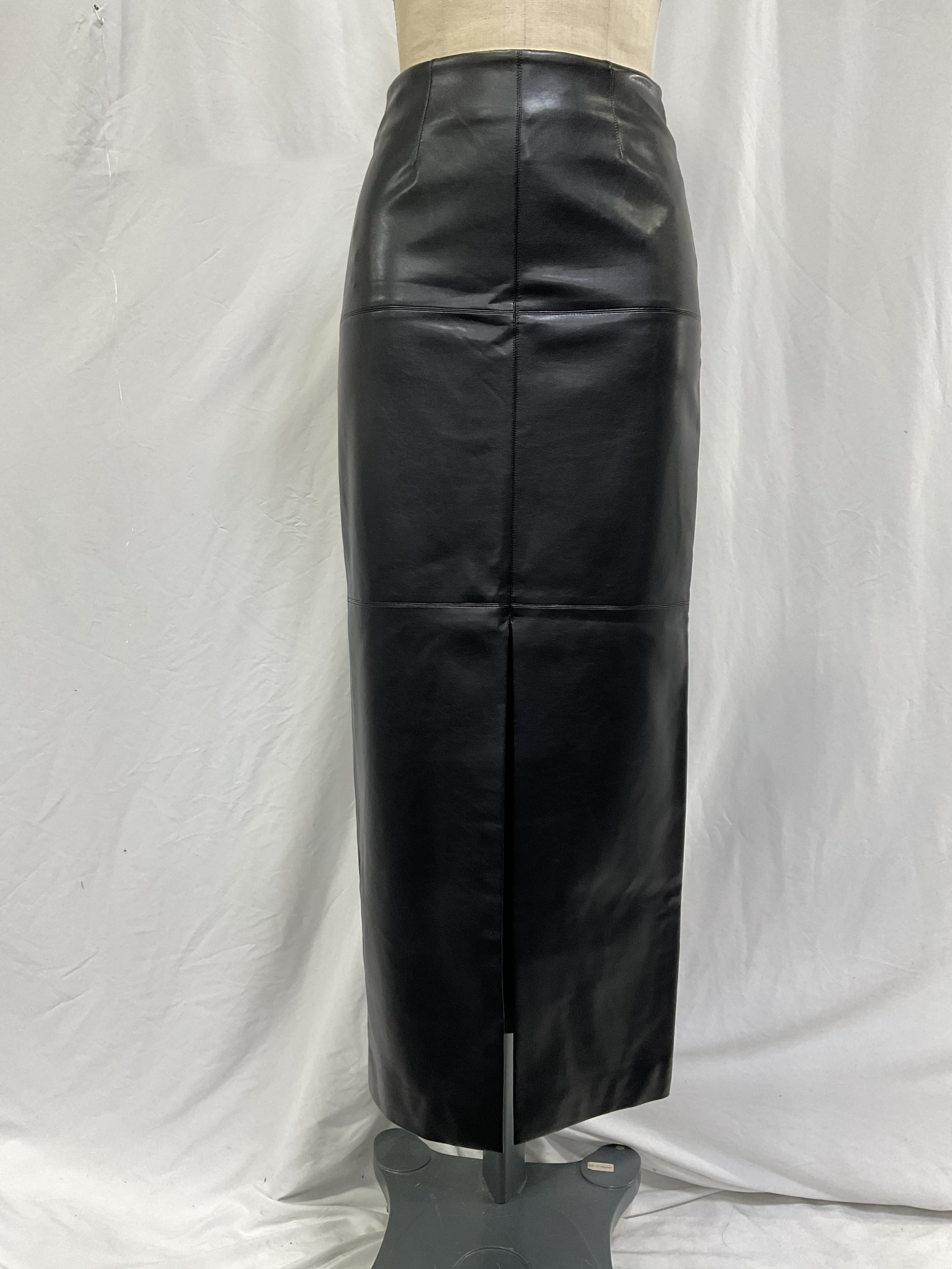 Enid Maxi Skirt In Black - Image 4
