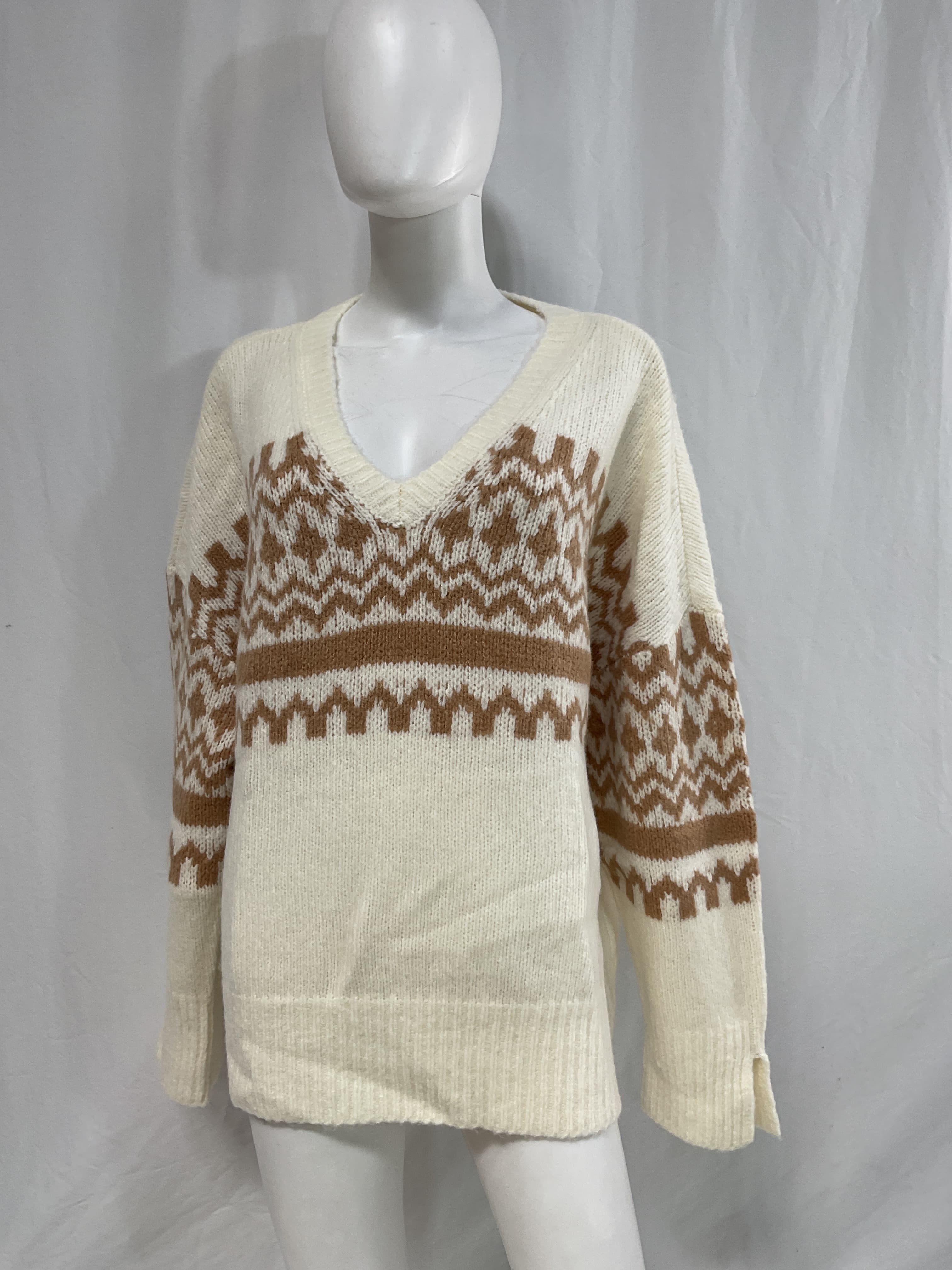 The Winter William Merino Wool Blend Sweater - Image 4