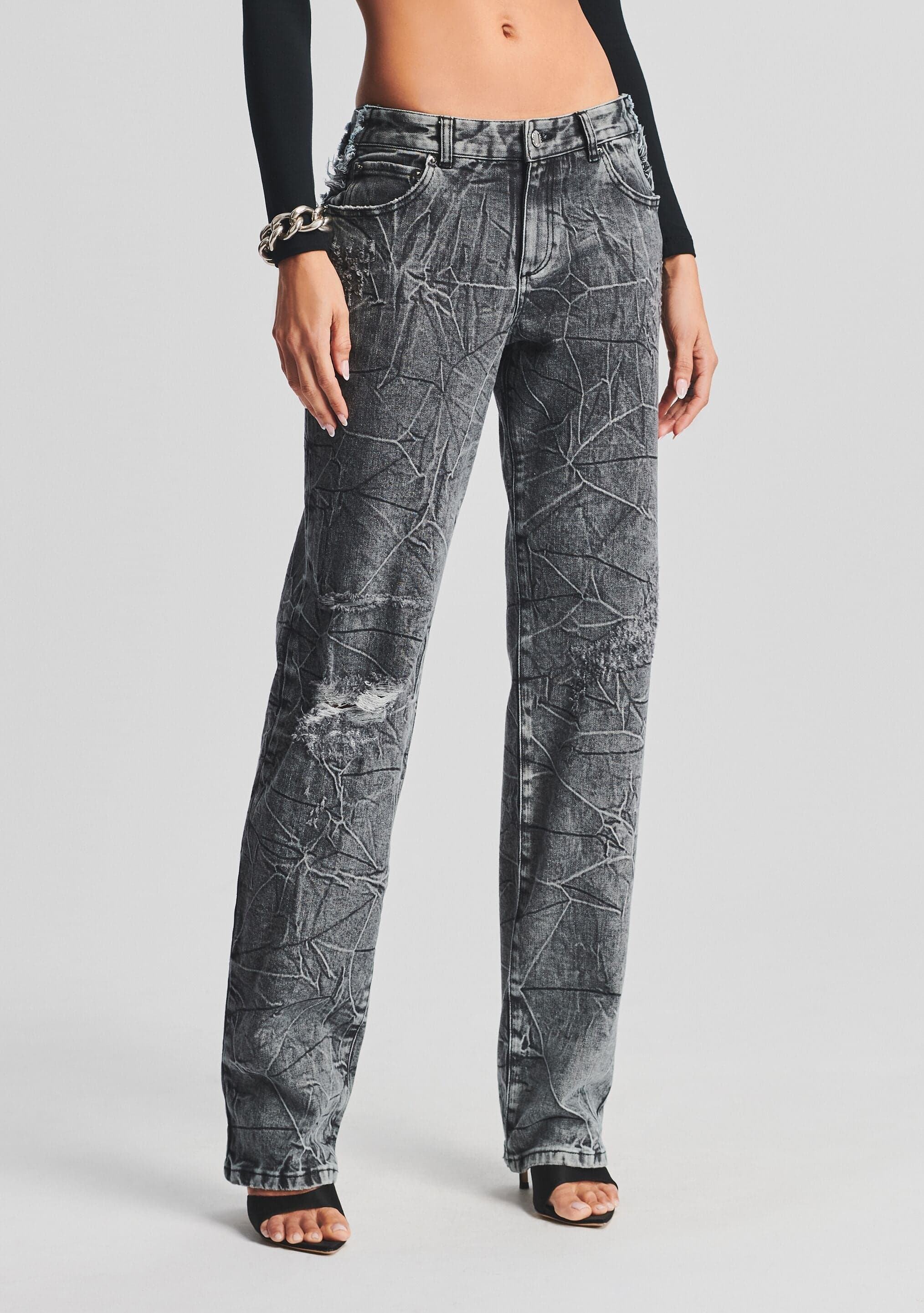 Monica Pant - Image 1