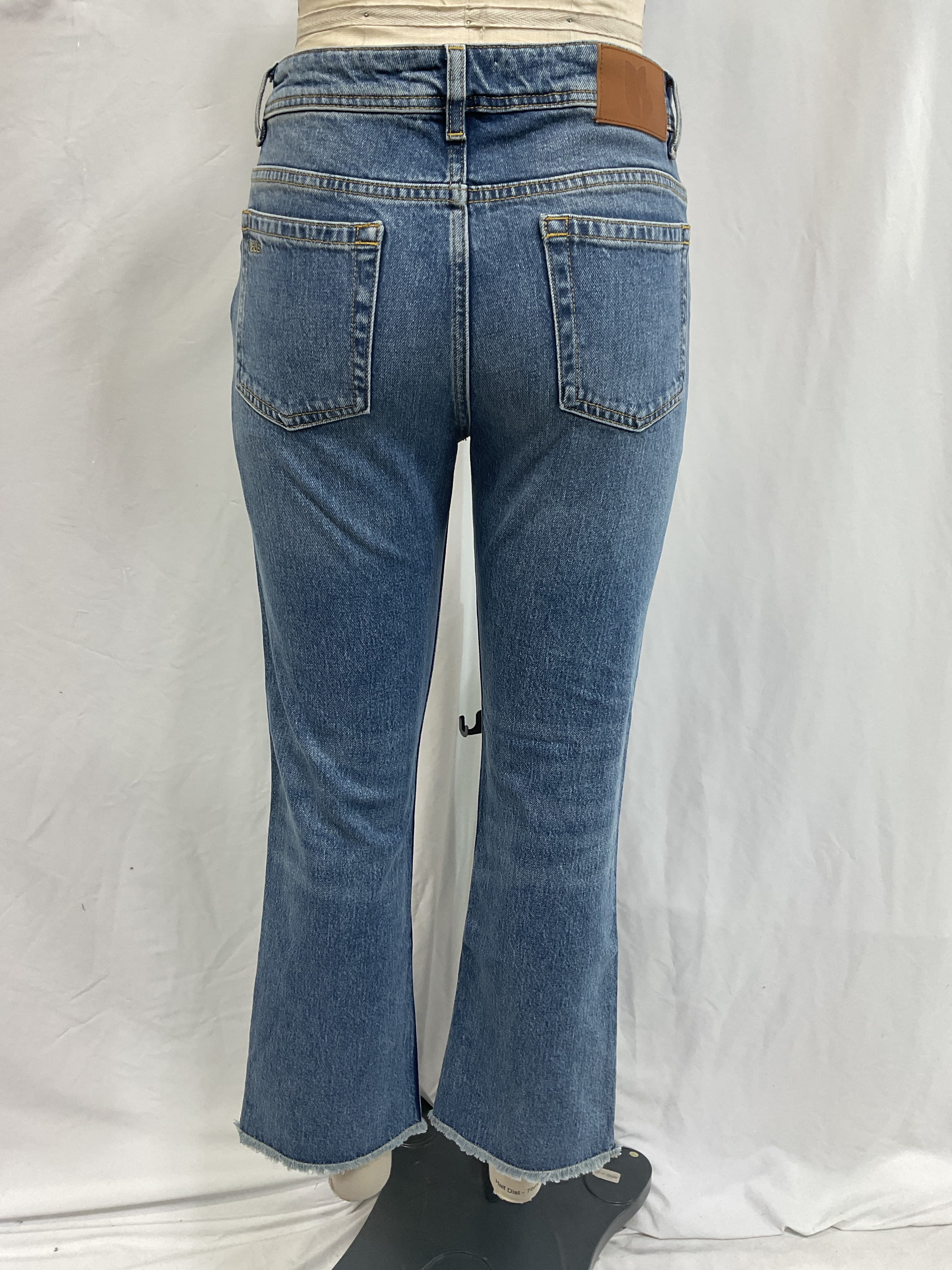 Booty Cropped Jeans - Image 2