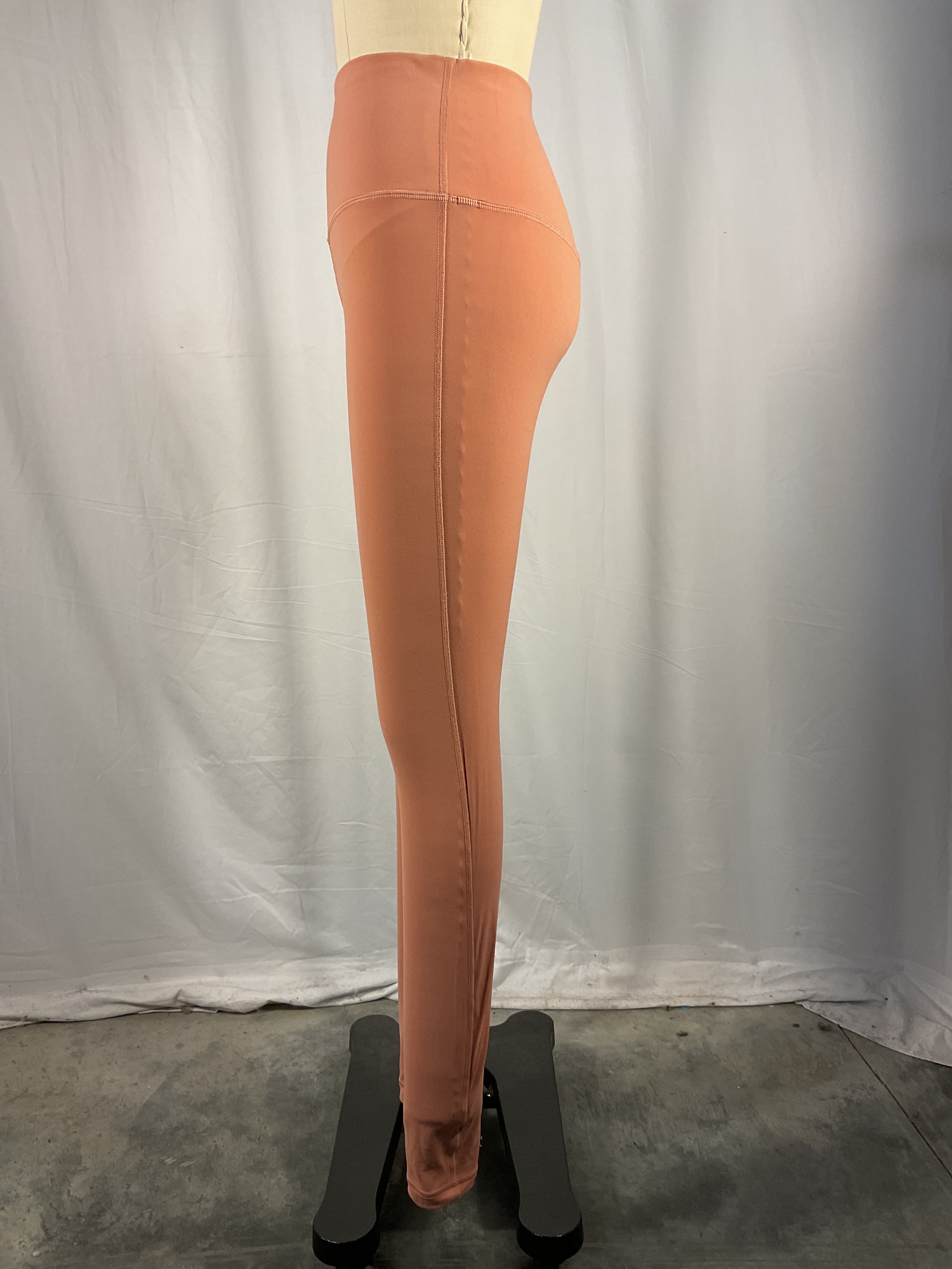 Align High-Rise Pant - Image 4