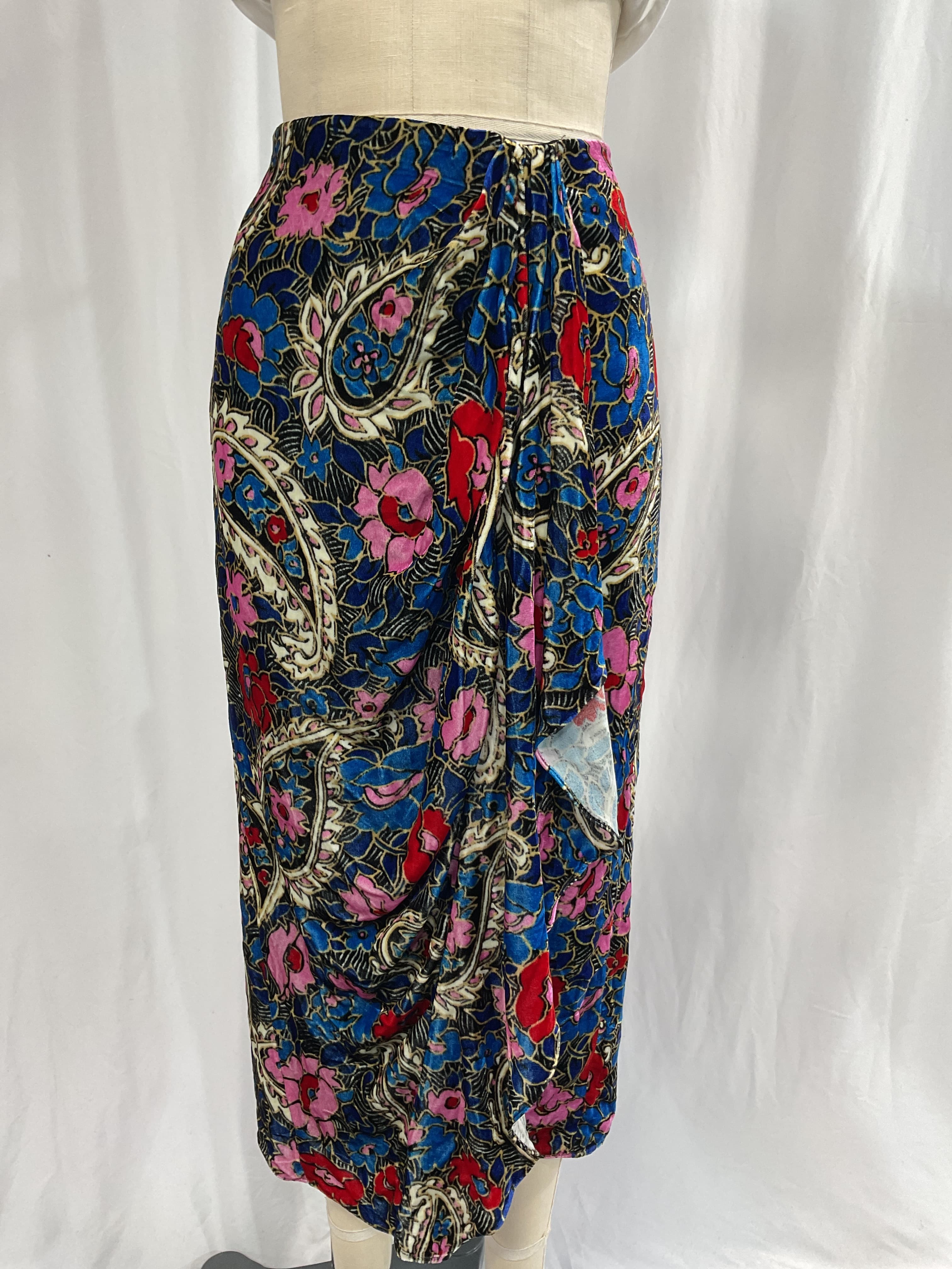 Breenea Skirt In Blue - Image 3