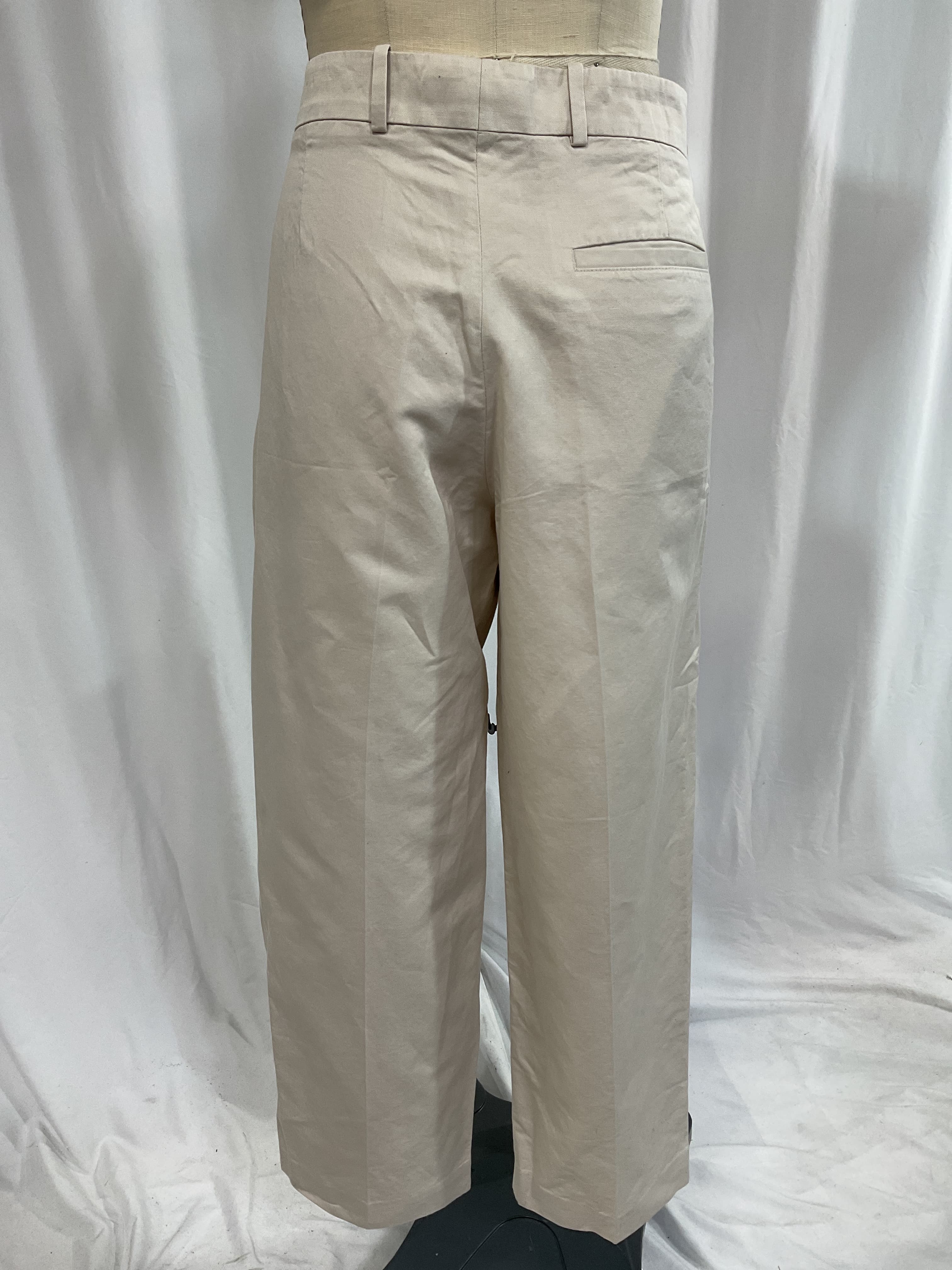 Pleated Straight-Leg Linen Pants - Image 2