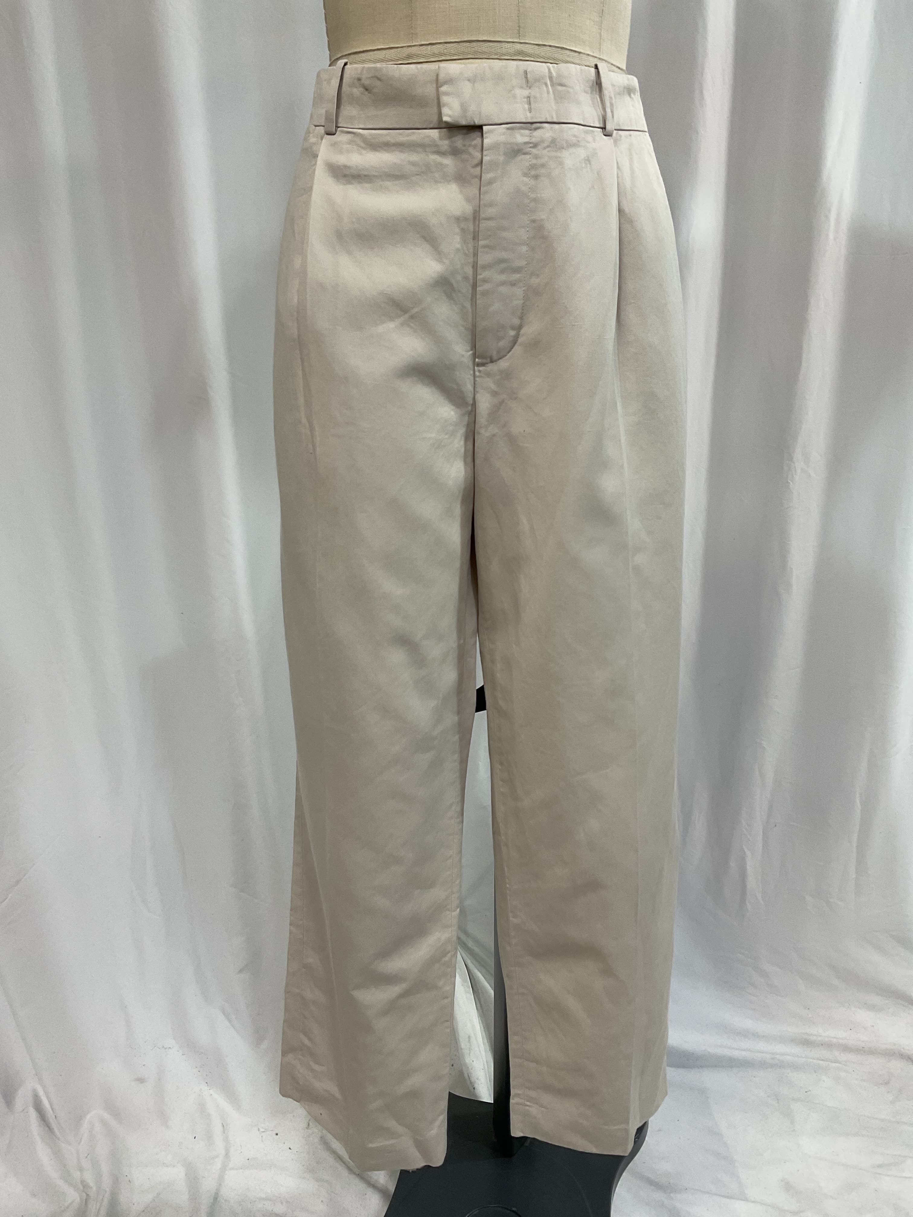 Pleated Straight-Leg Linen Pants - Image 3
