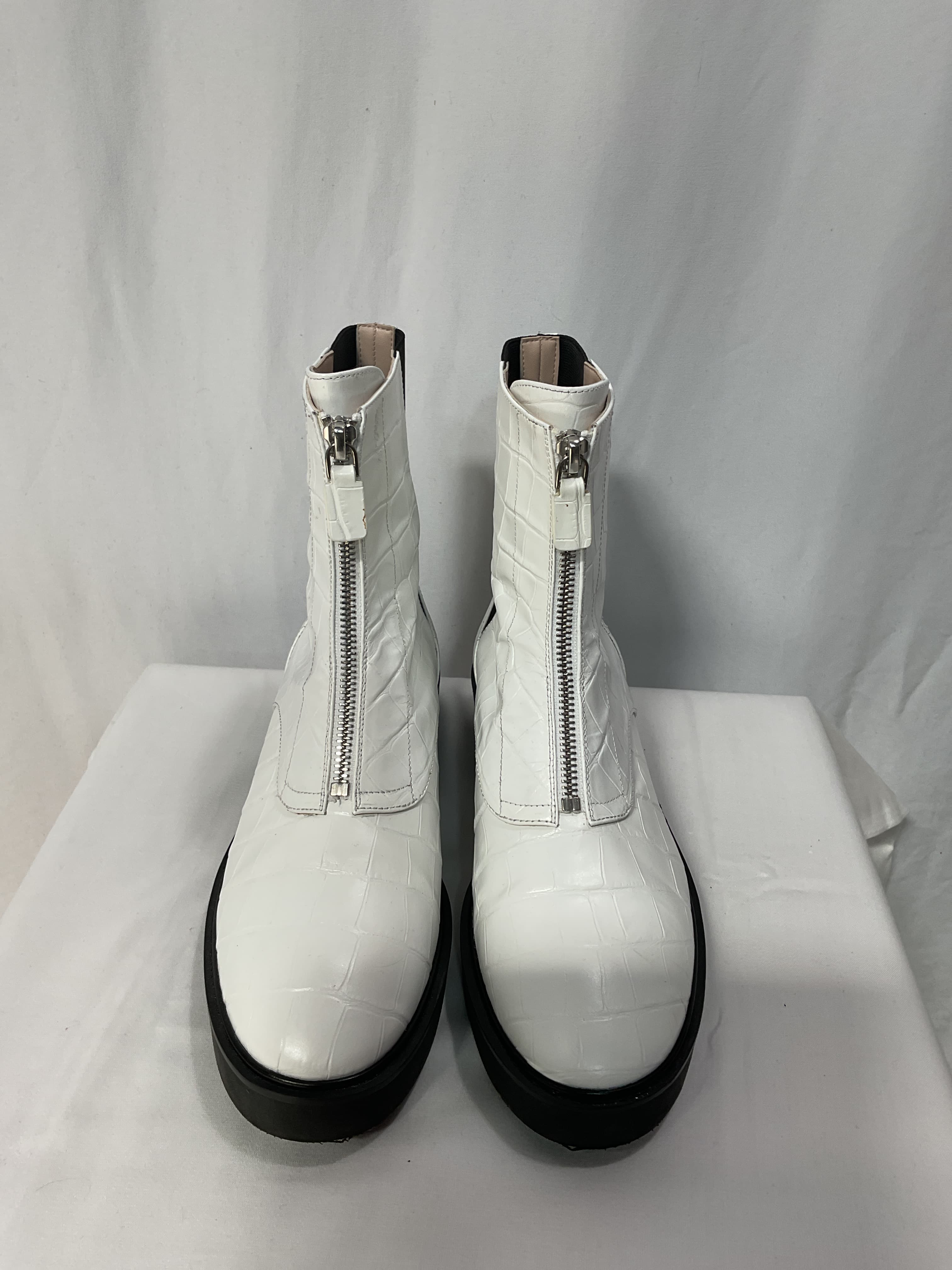 Lodge Zip Croc-Embossed Leather Boot - Image 2