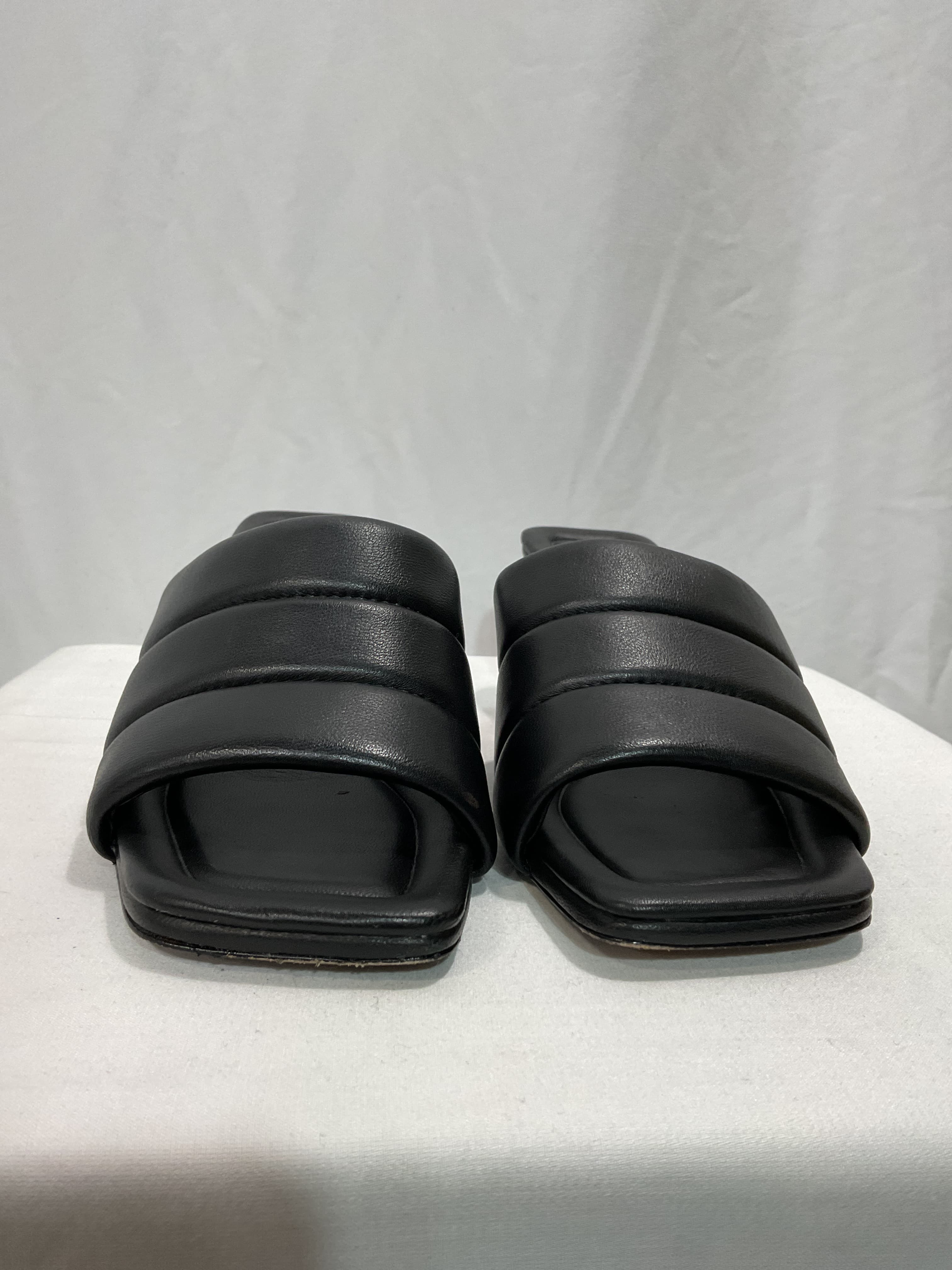 Ceil Slide Sandal - Image 2
