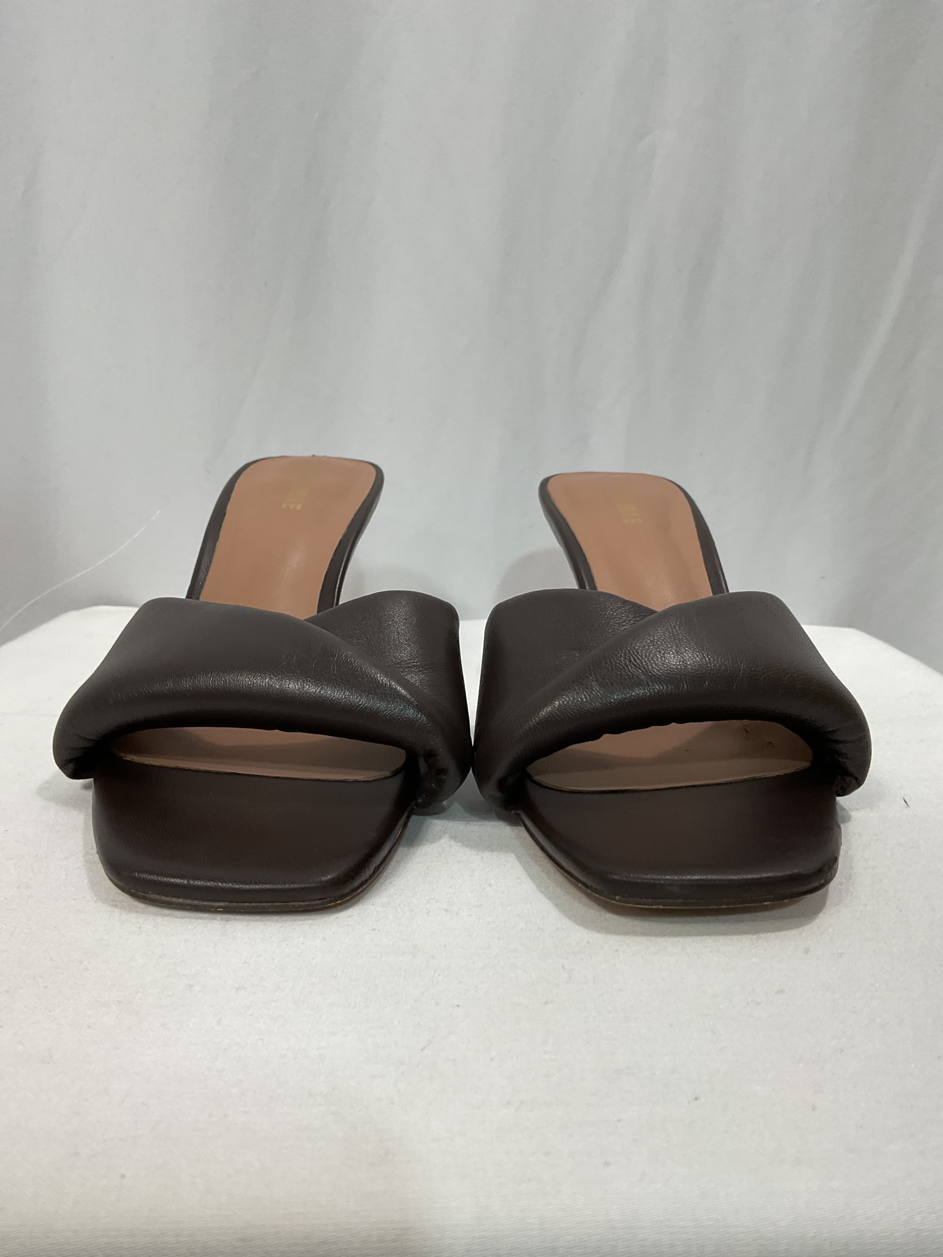 Liv Mule - Image 2