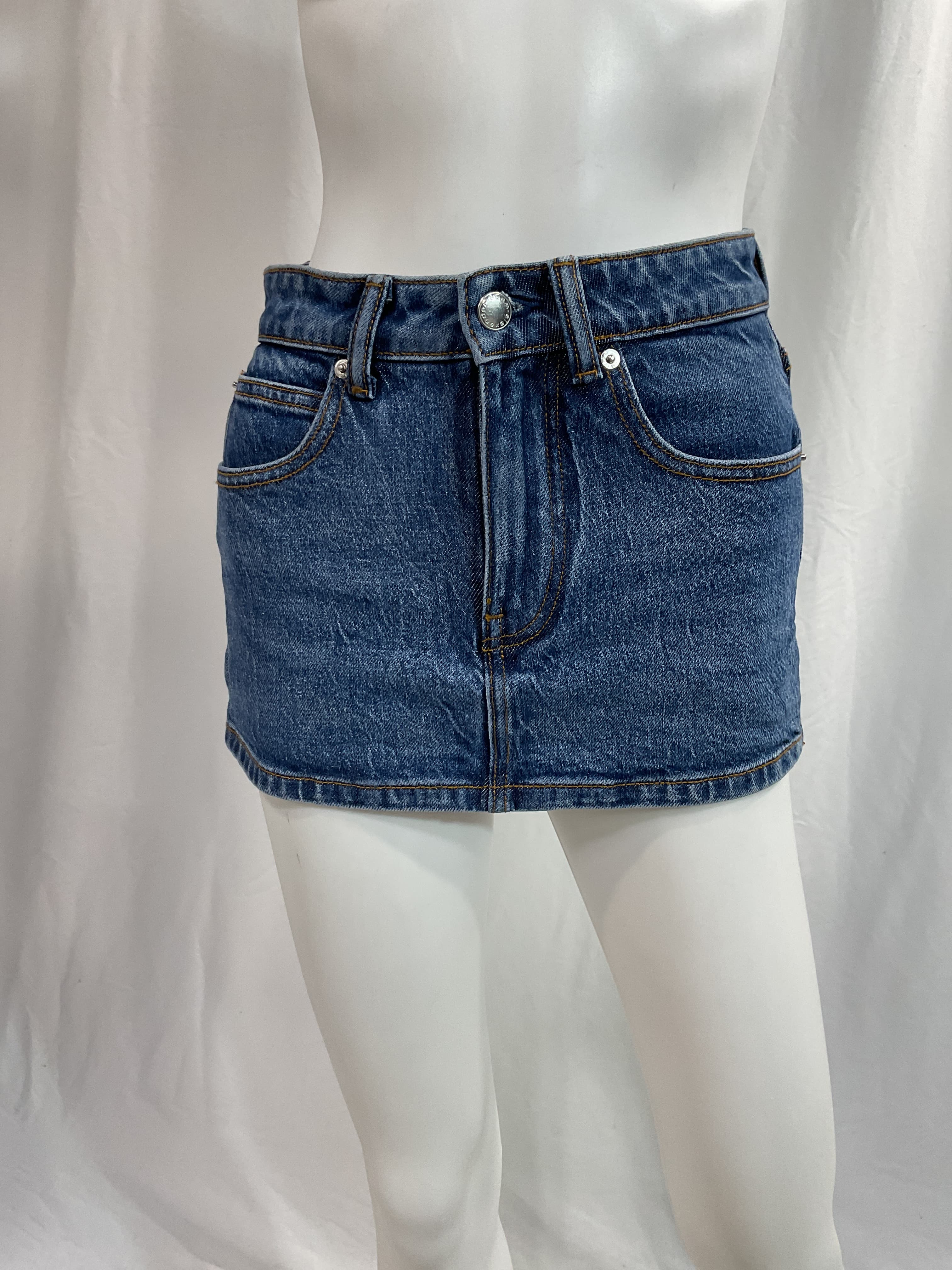 Mid Rise Stretch Skort In Deep Blue - Image 3