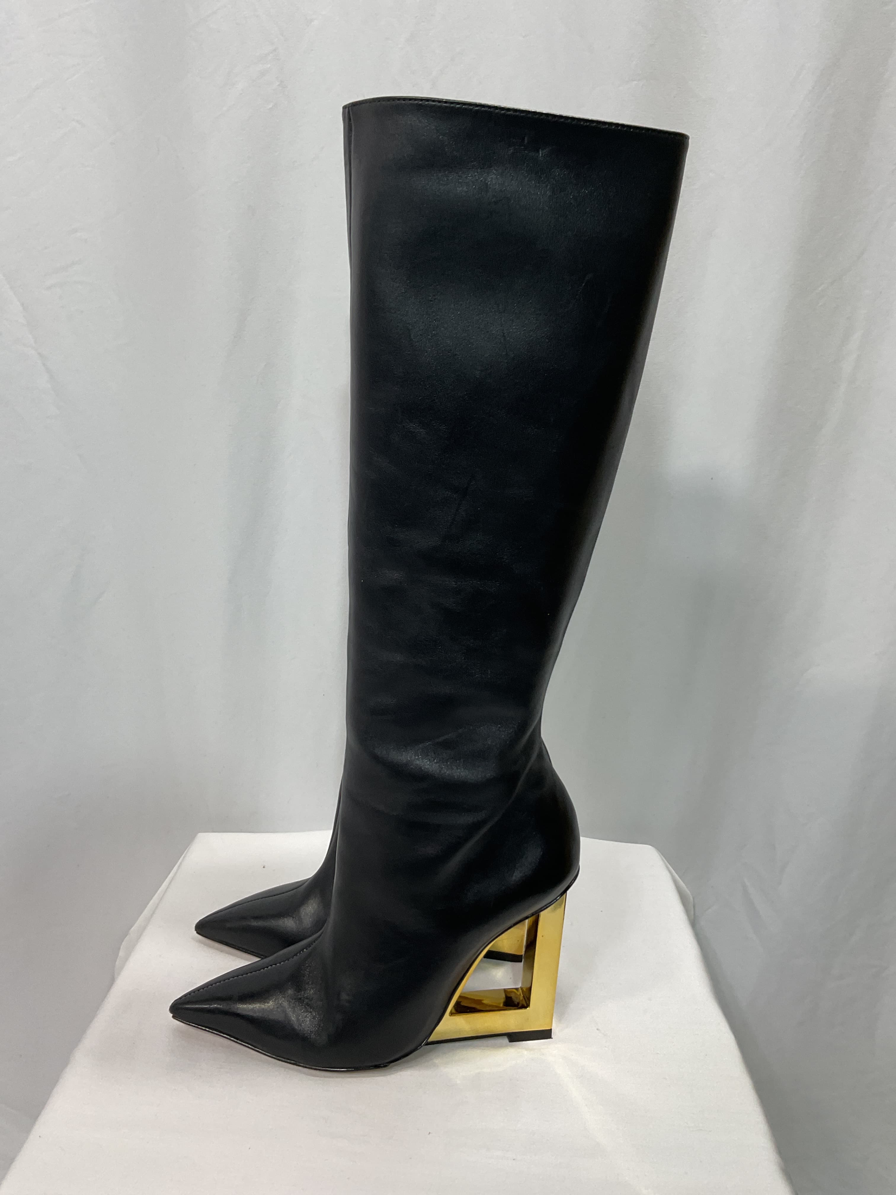 Filipa Boot In Black - Image 4