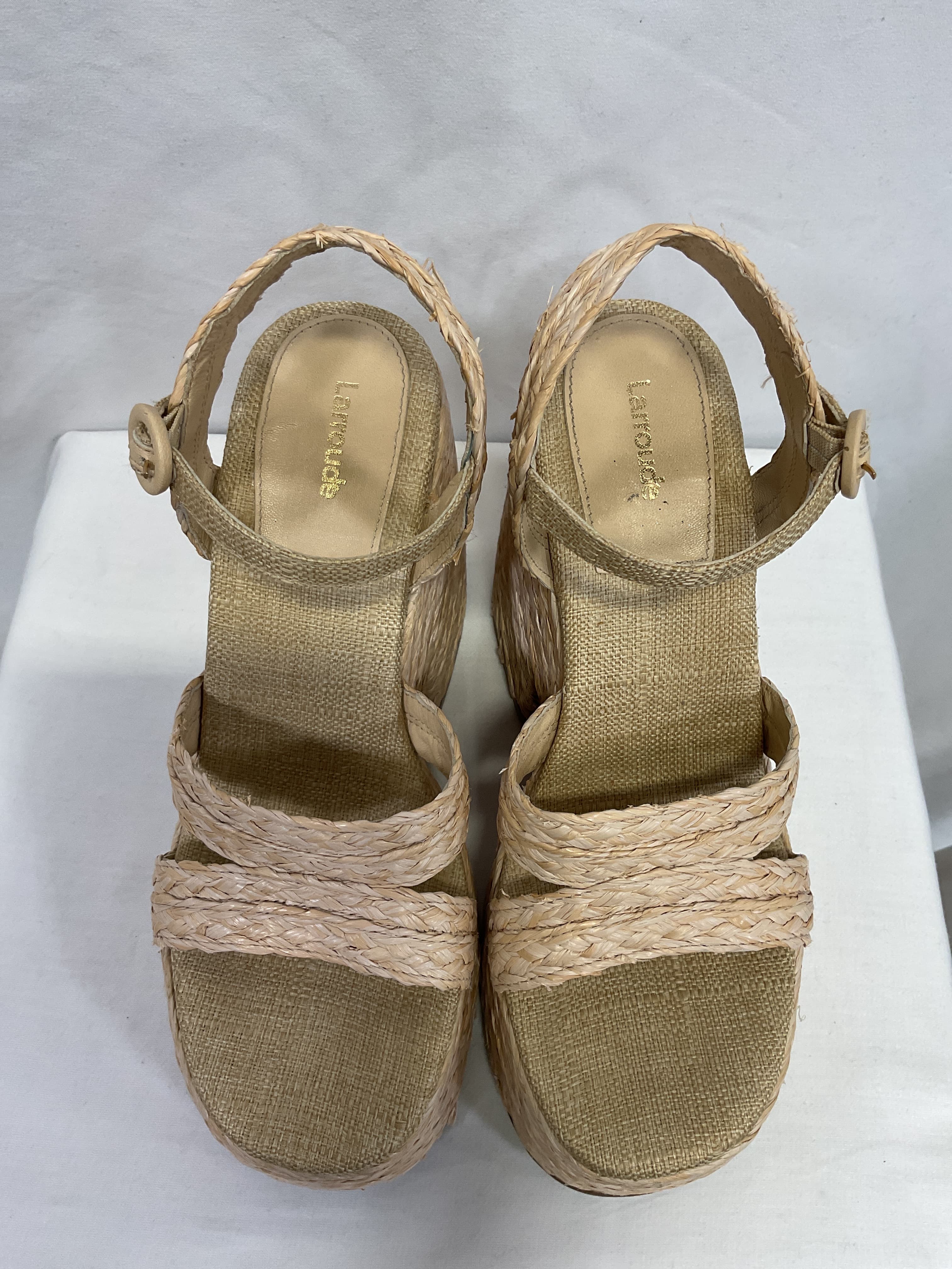 Carmen Platform In Natural - Image 4