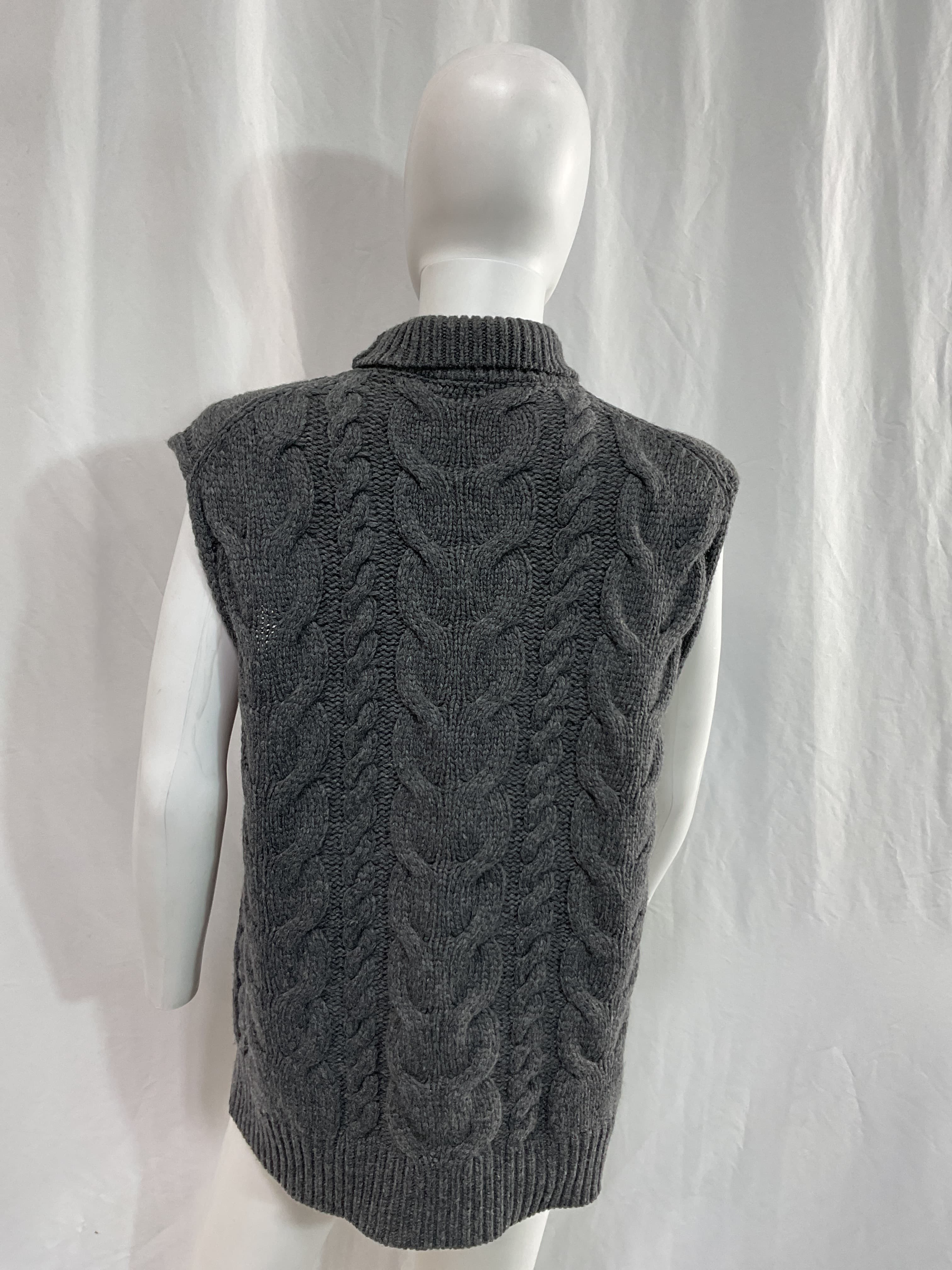 Cableknit Merino Wool Sweater Vest - Image 2
