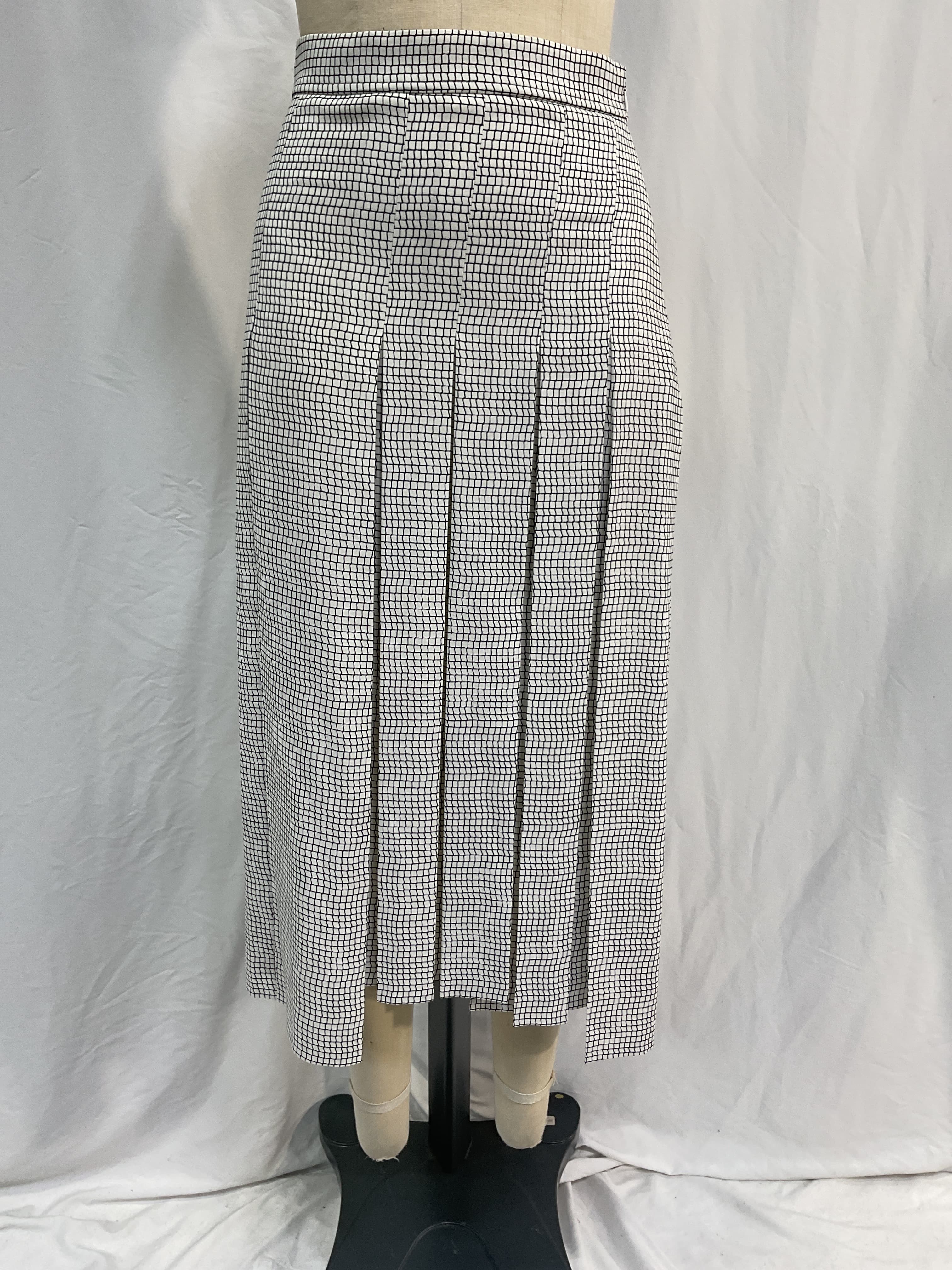 Striped Knitted Maxi Skirt - Image 2