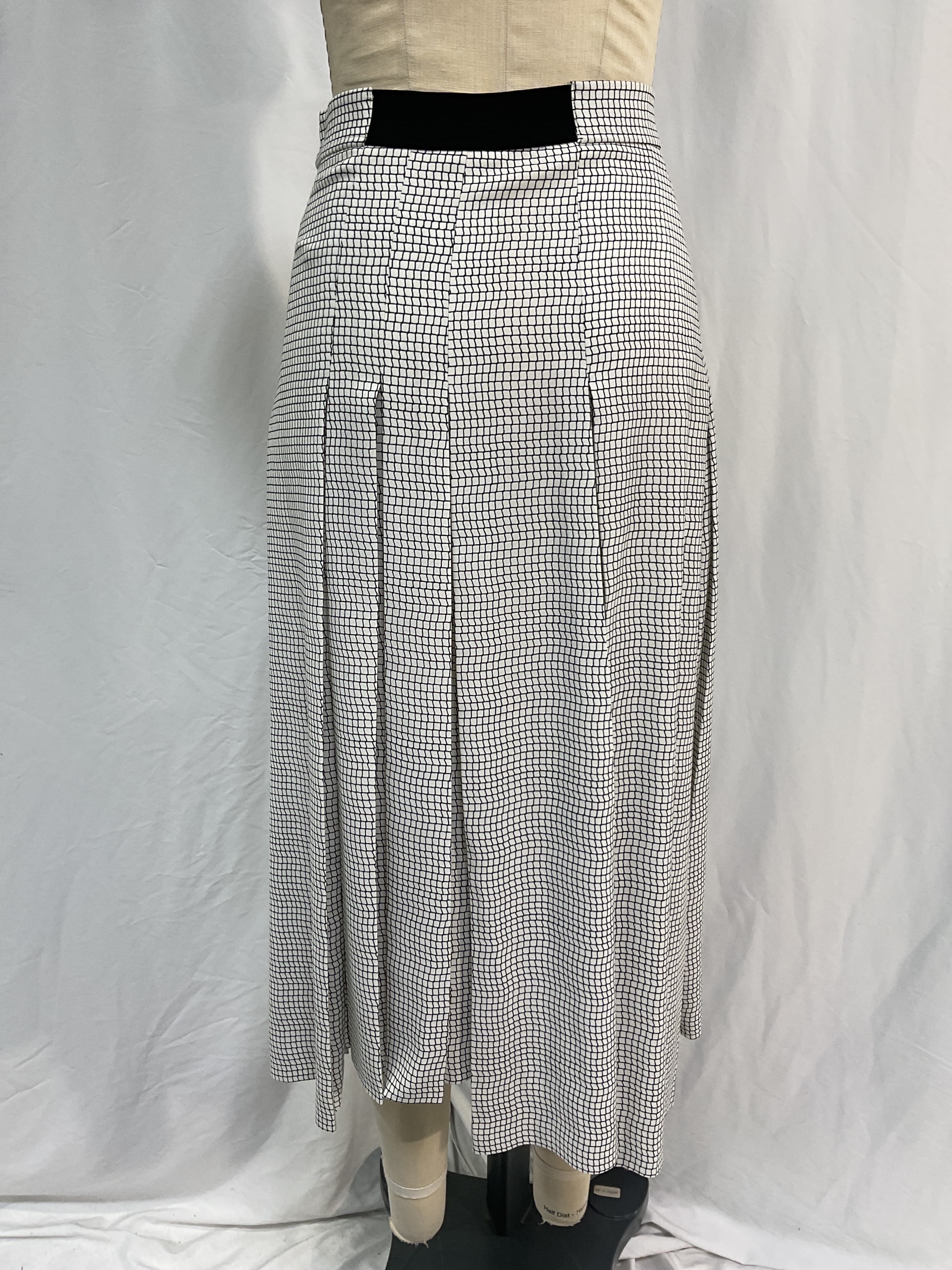 Striped Knitted Maxi Skirt - Image 3