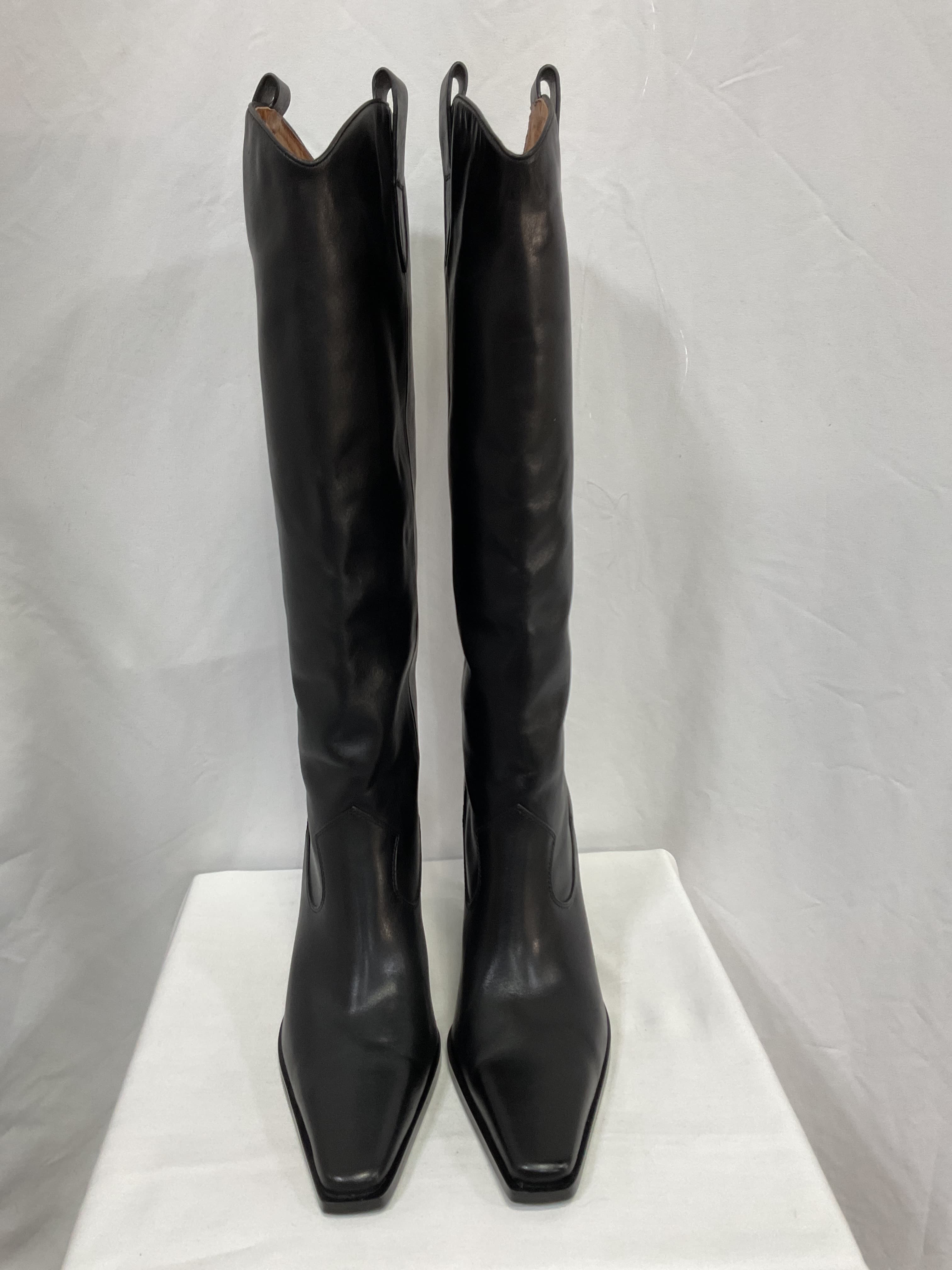 Jinny Knee High Boot In Black Burnished - Image 4