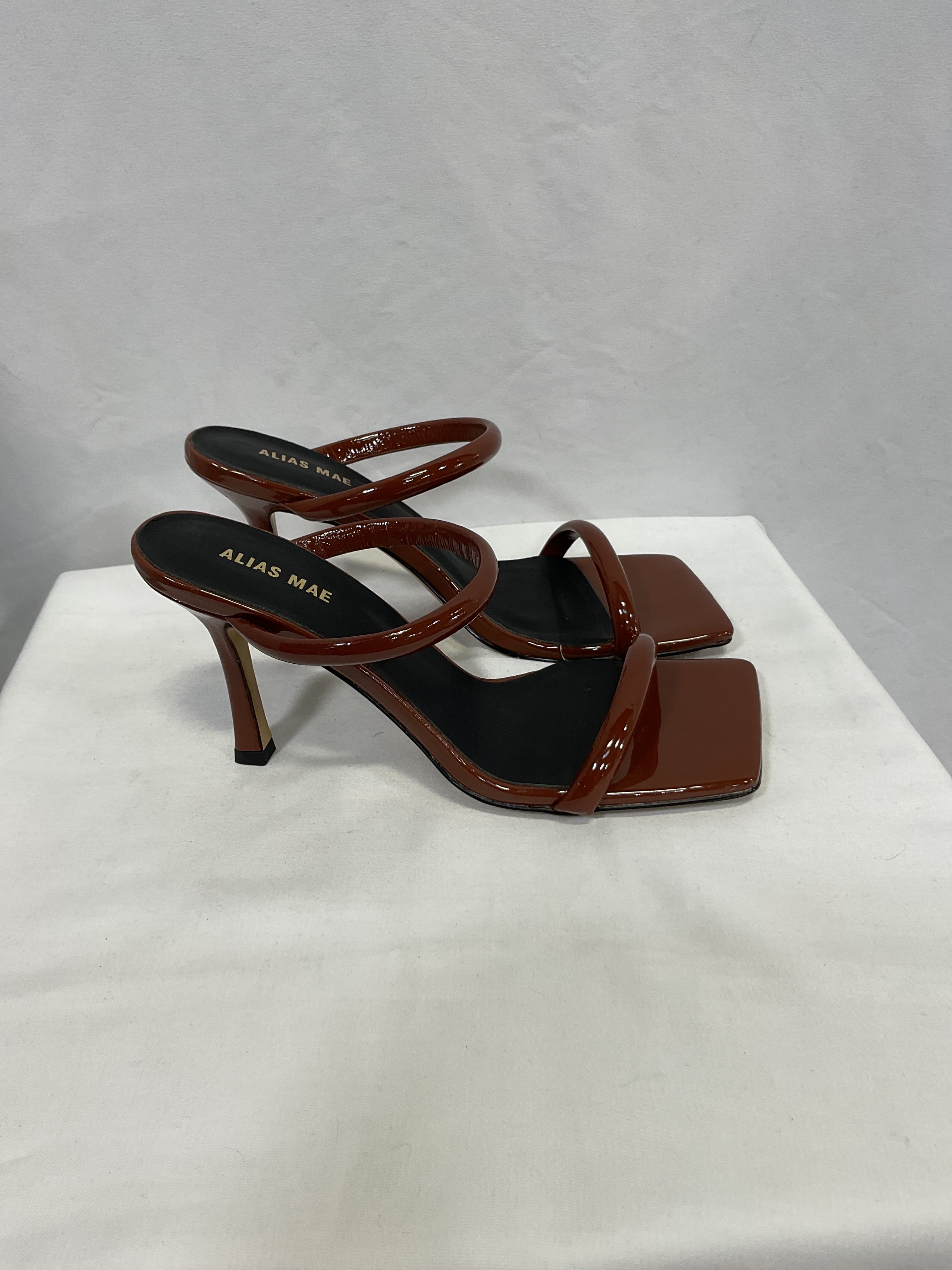 Lee Stiletto - Image 2