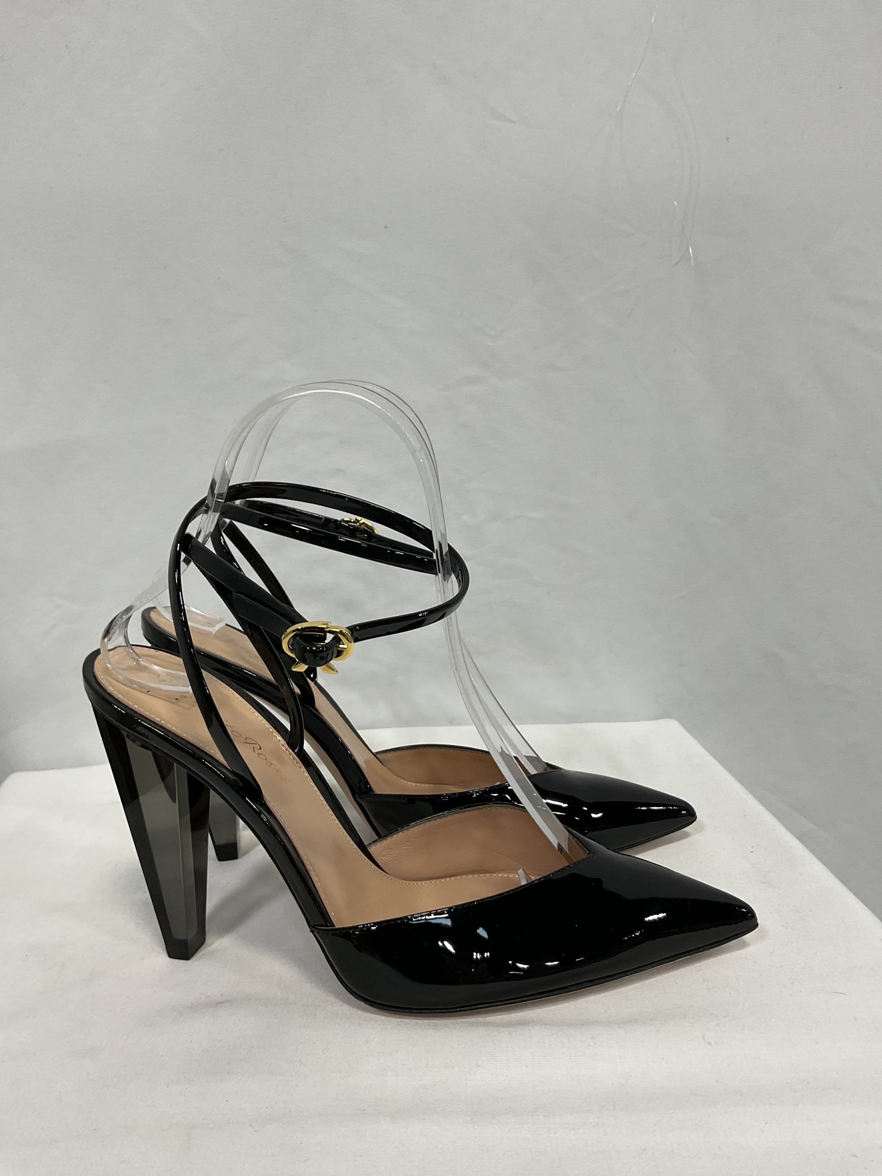 Vernice Pumps In Black - Image 2