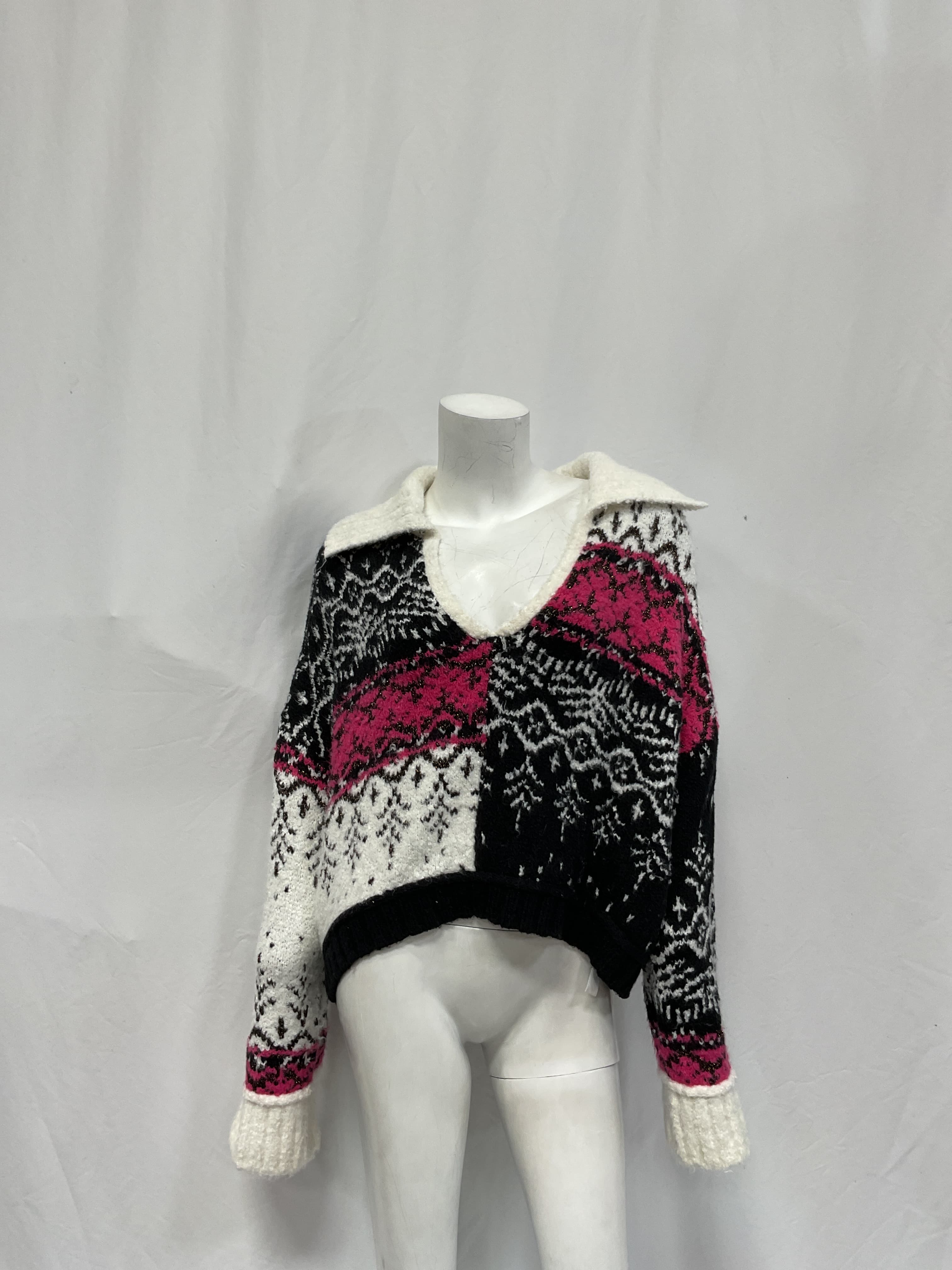 V-Neck Fuzzy Printed Popover Sweater - Image 2