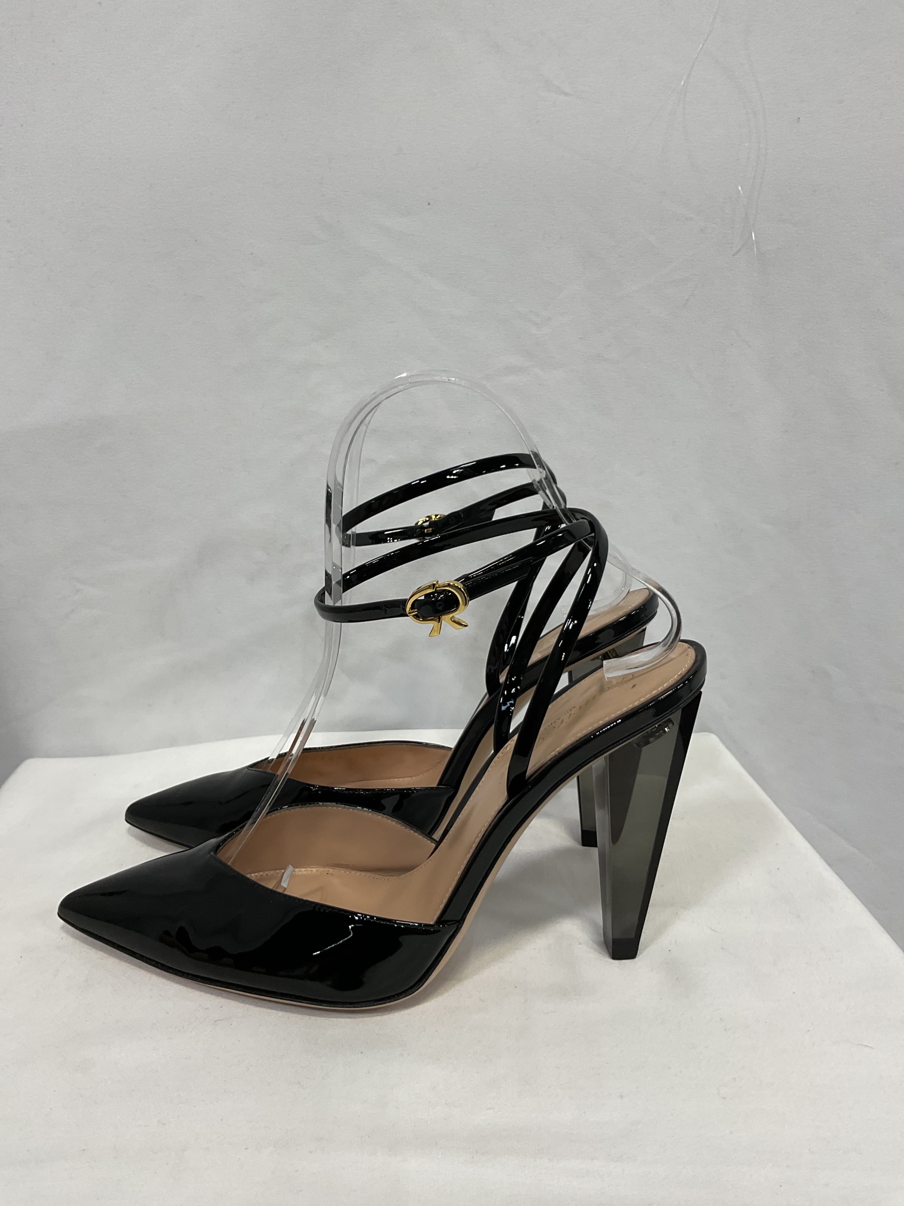 Vernice Pumps In Black - Image 3