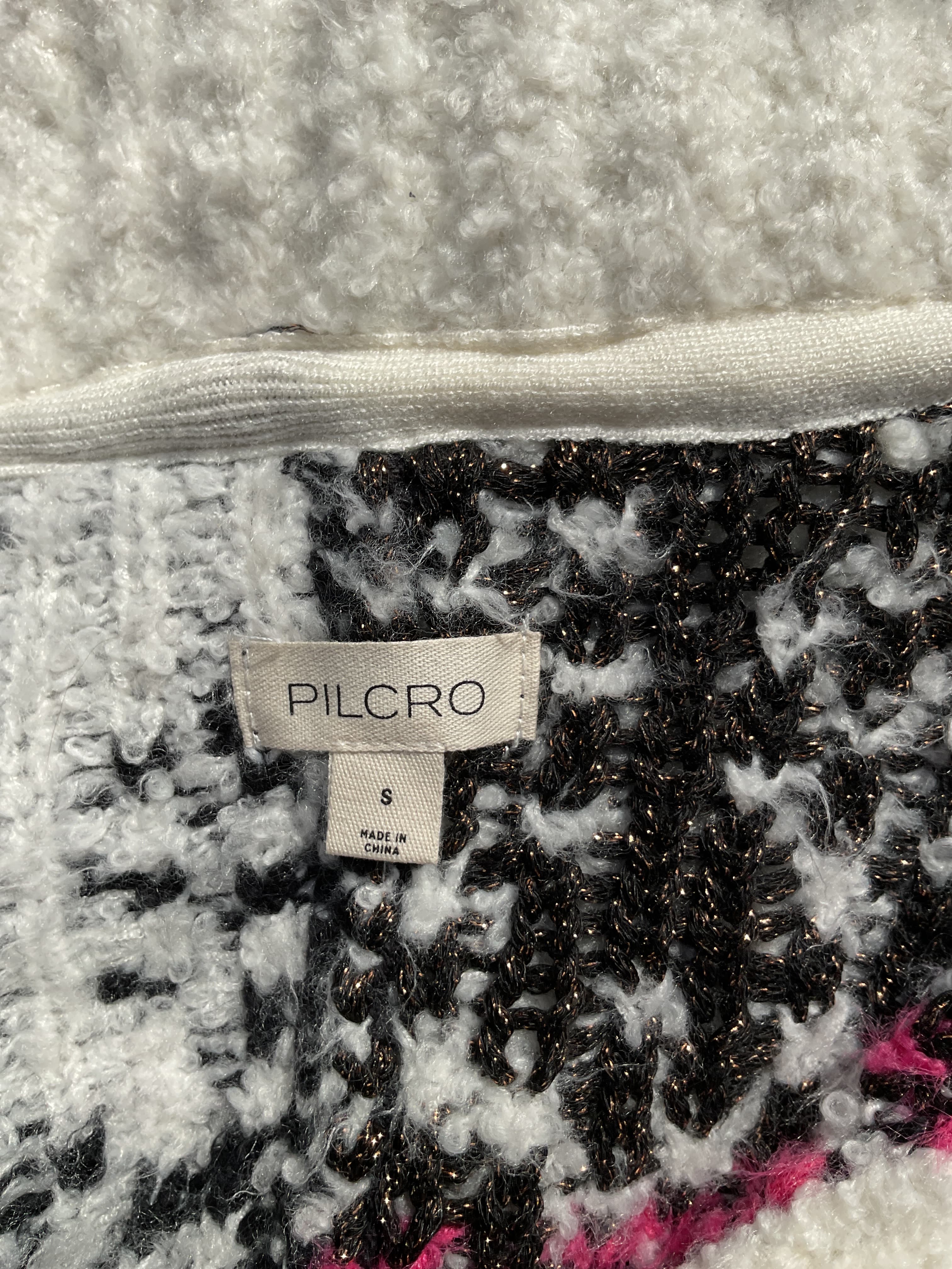 V-Neck Fuzzy Printed Popover Sweater - Image 4