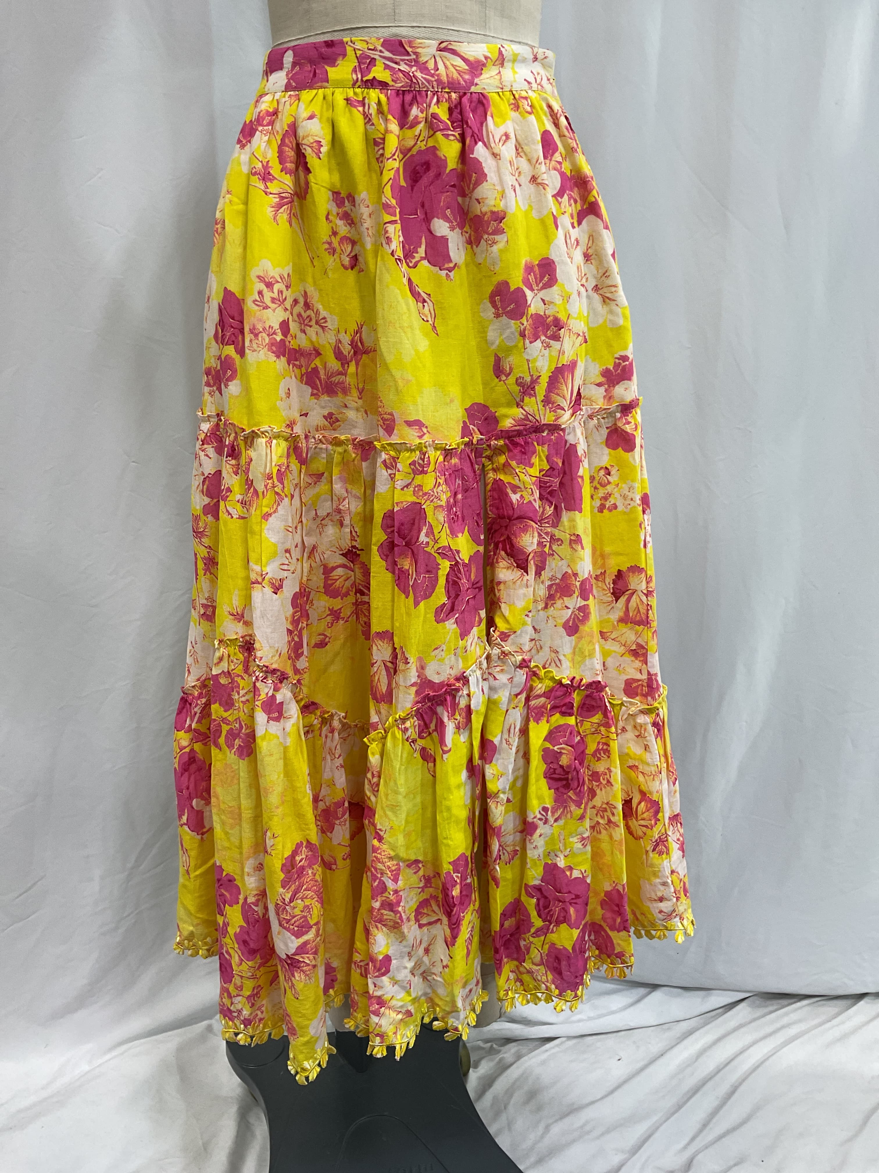 Auril Maxi Skirt In Yellow - Image 4