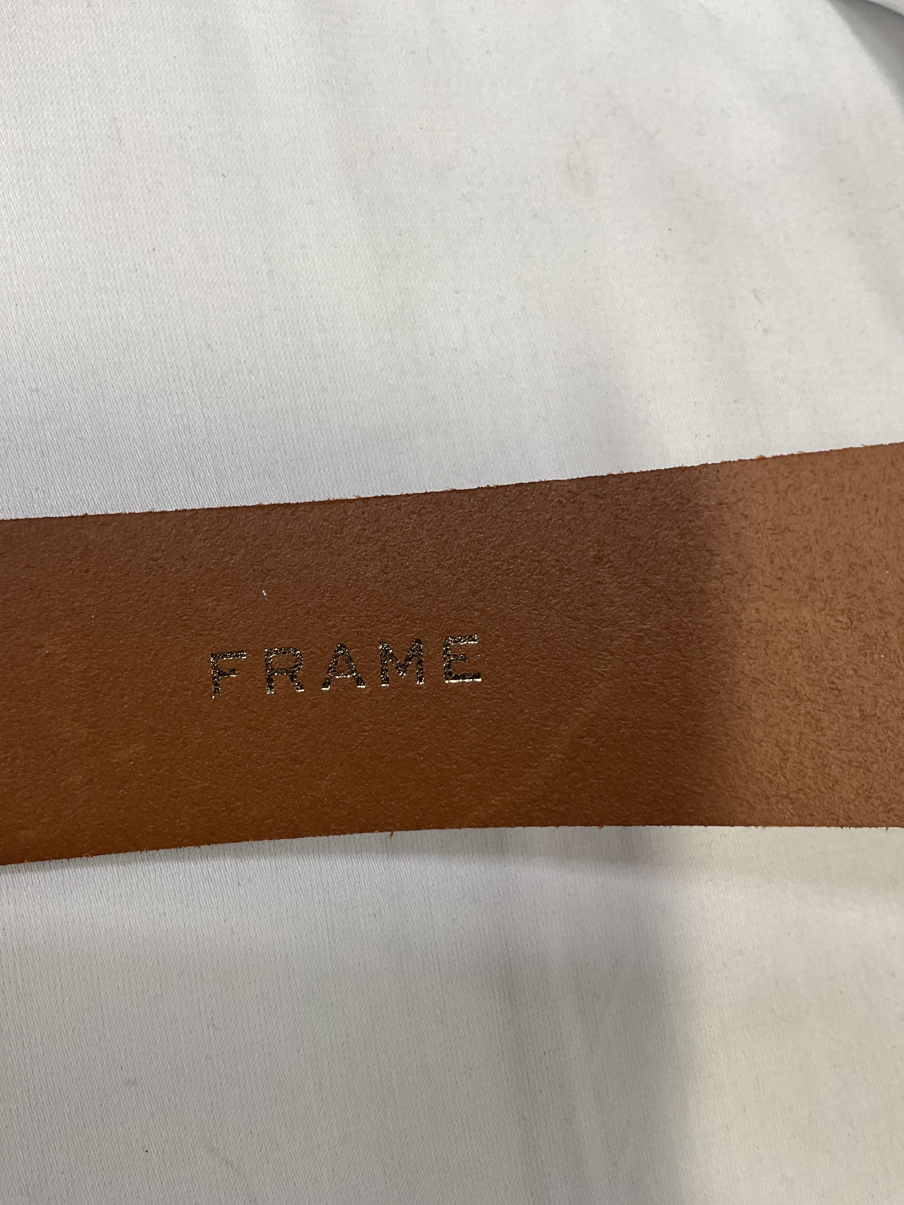Le Circle Leather Belt - Image 4