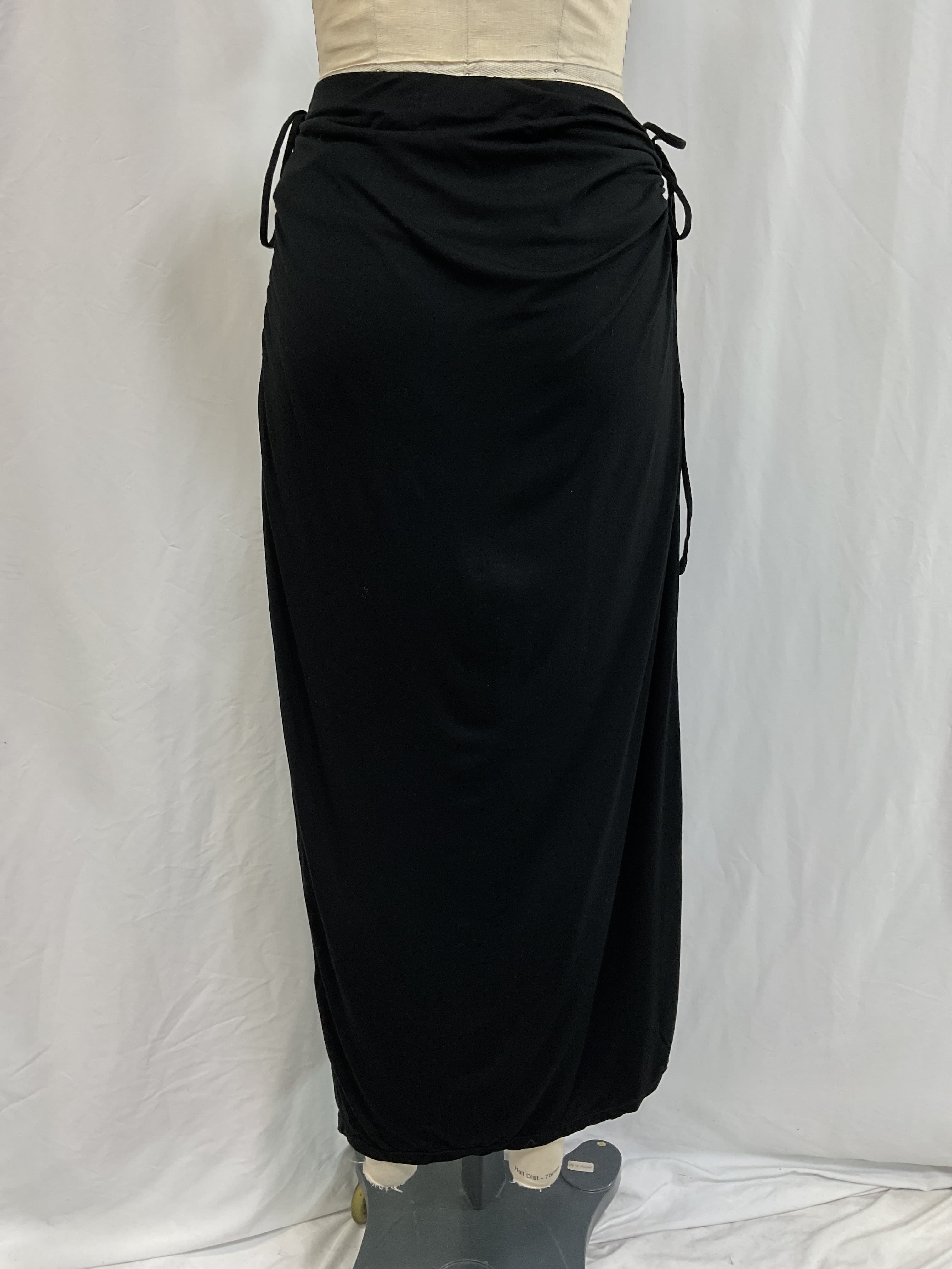 Lorenza Cinched Maxi Skirt In Black - Image 2