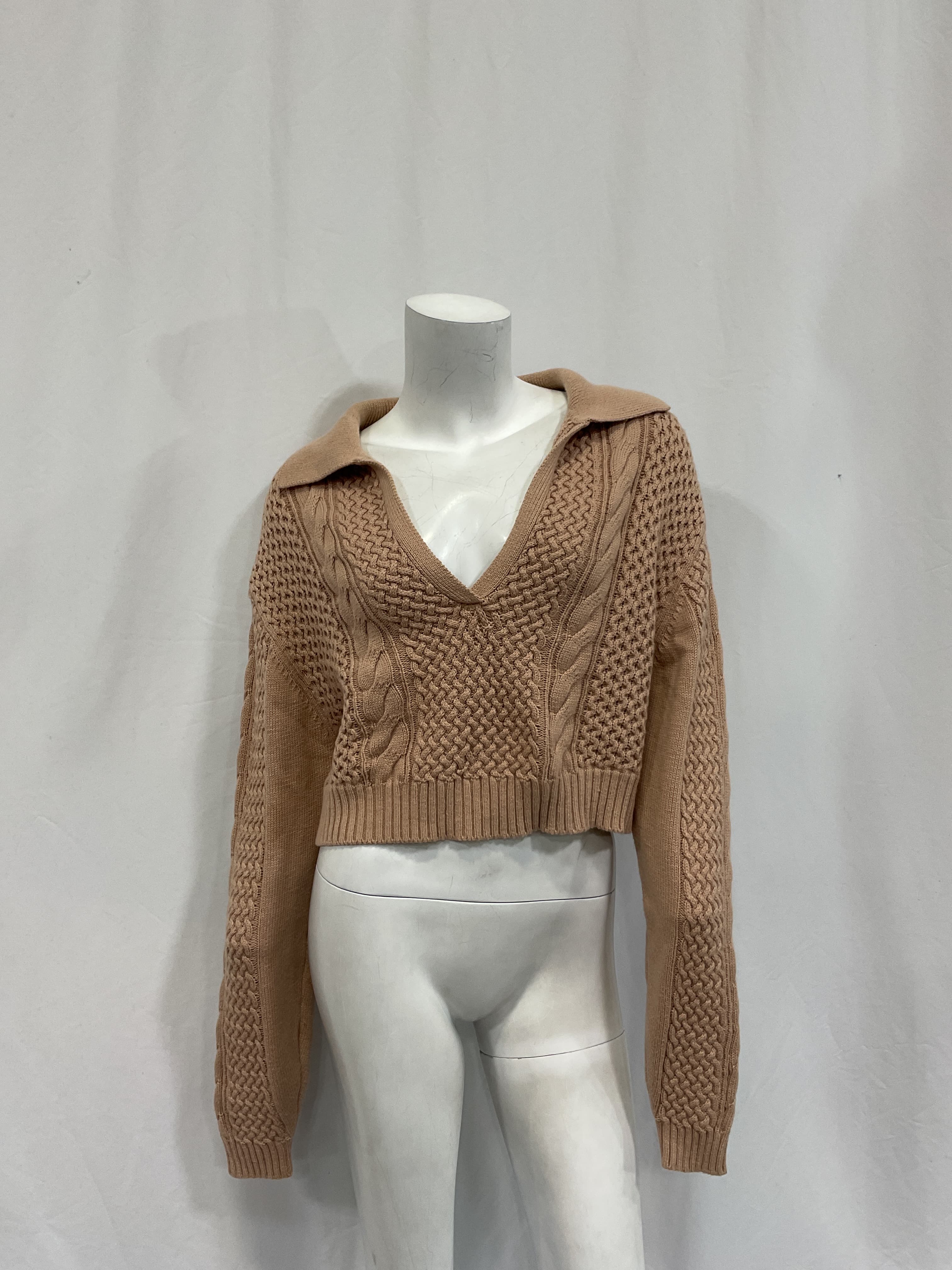 L'academie X Lindsi Lane Miles Cable Pullover In Light Beige - Image 4