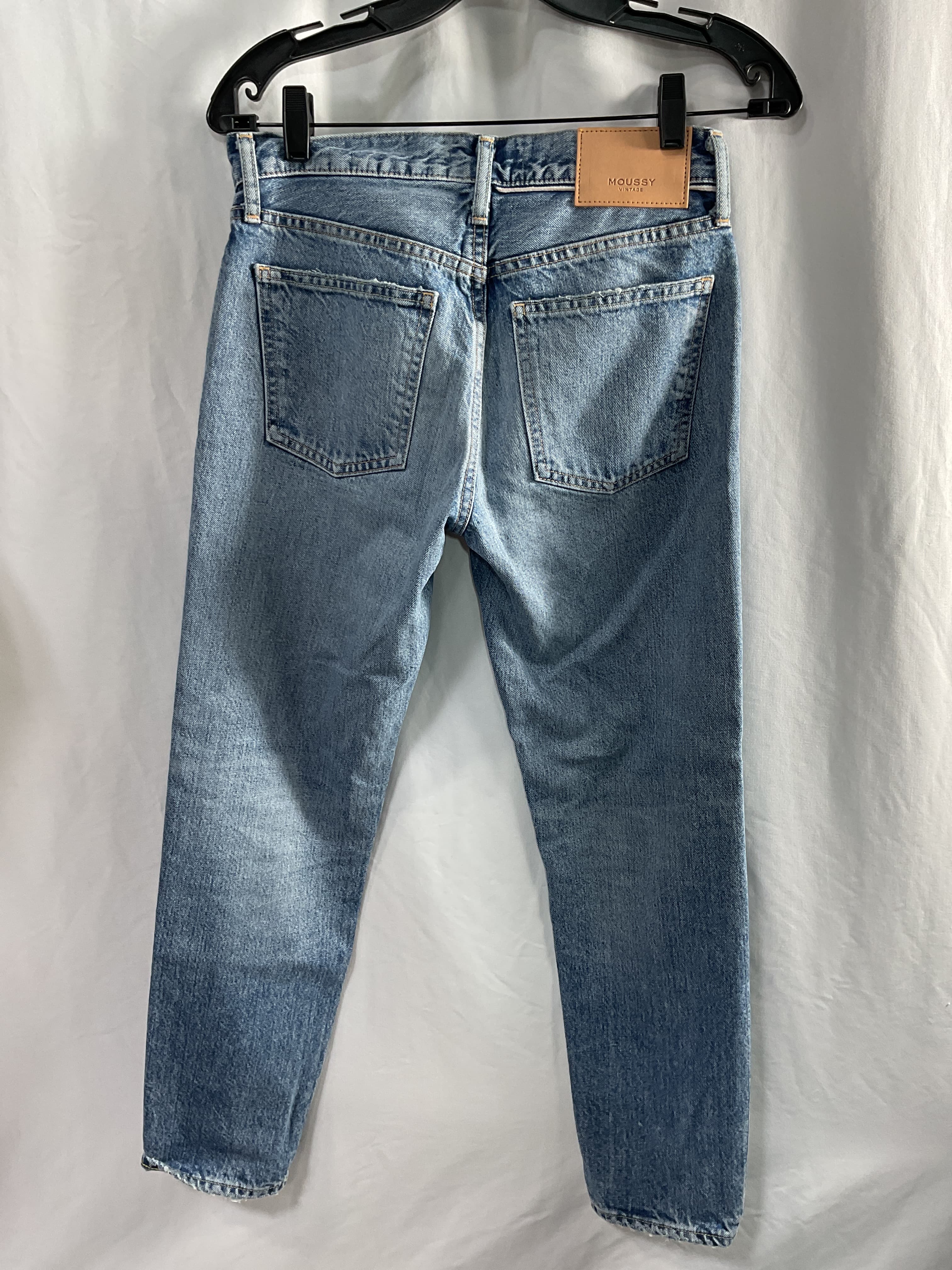 Arden Tapered In Light Blue - Image 3