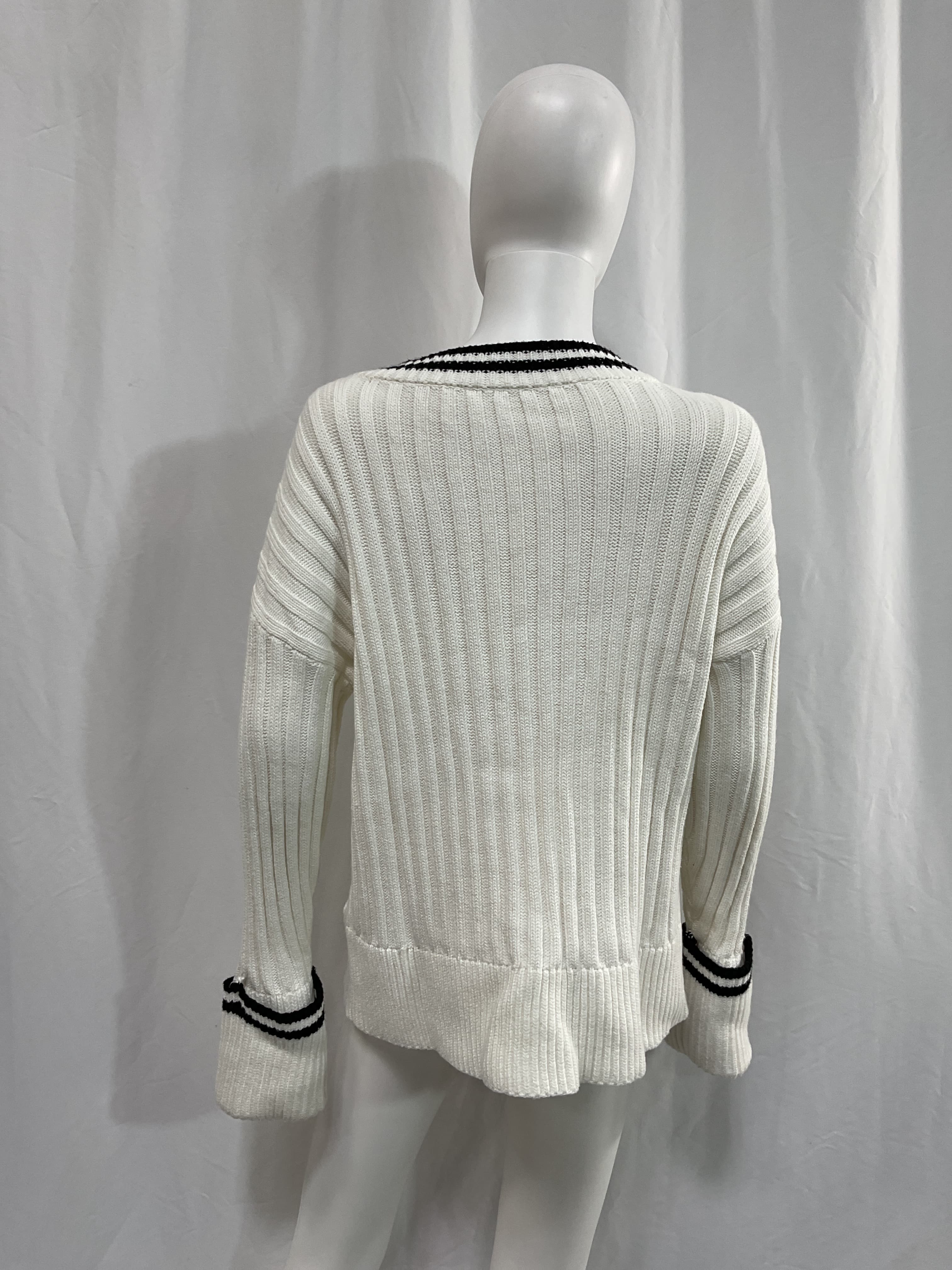 Danil V Neck Sweater In White & Black - Image 2
