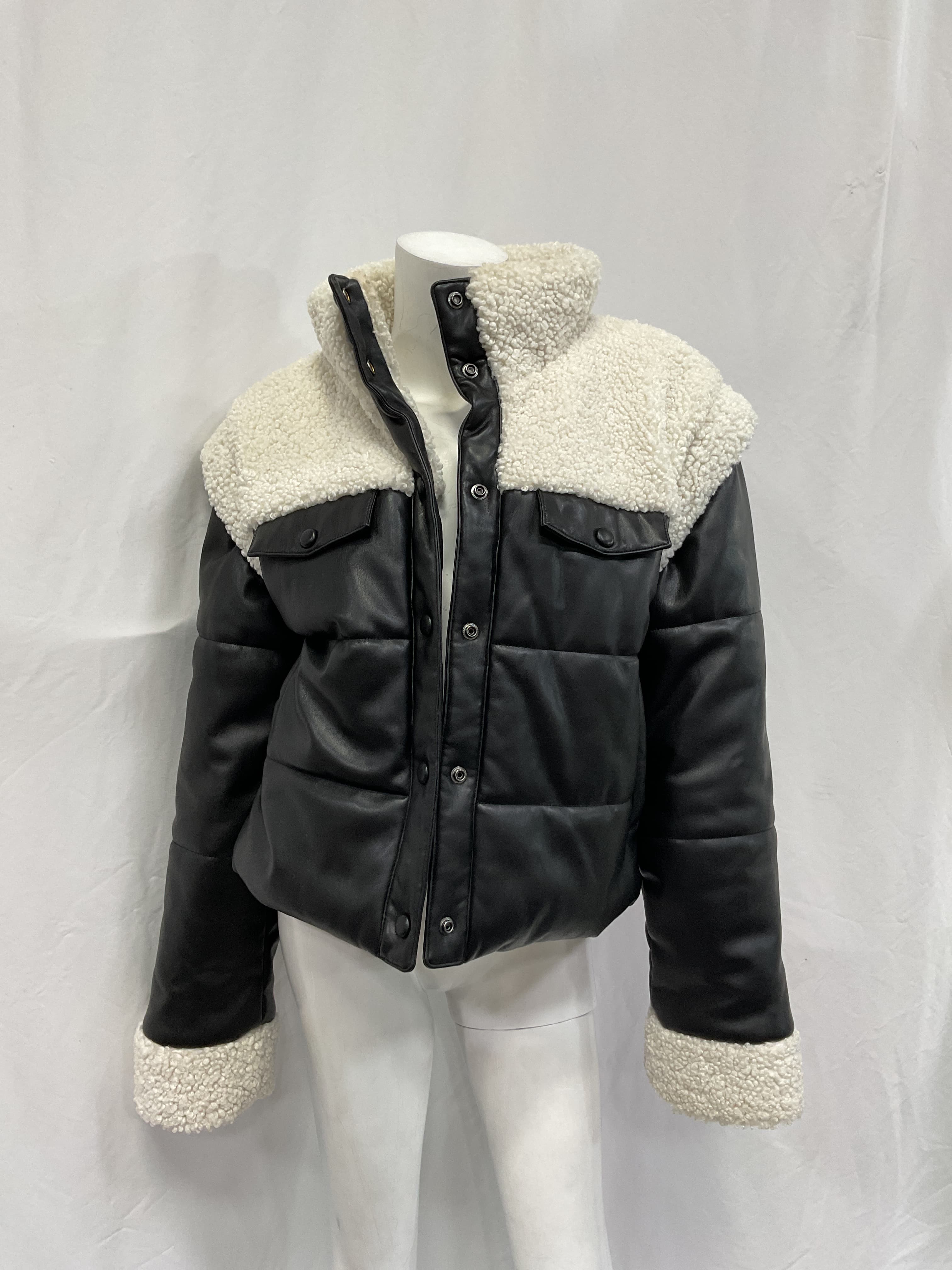 Greenpoint Twofer Puffer In Black - Image 3