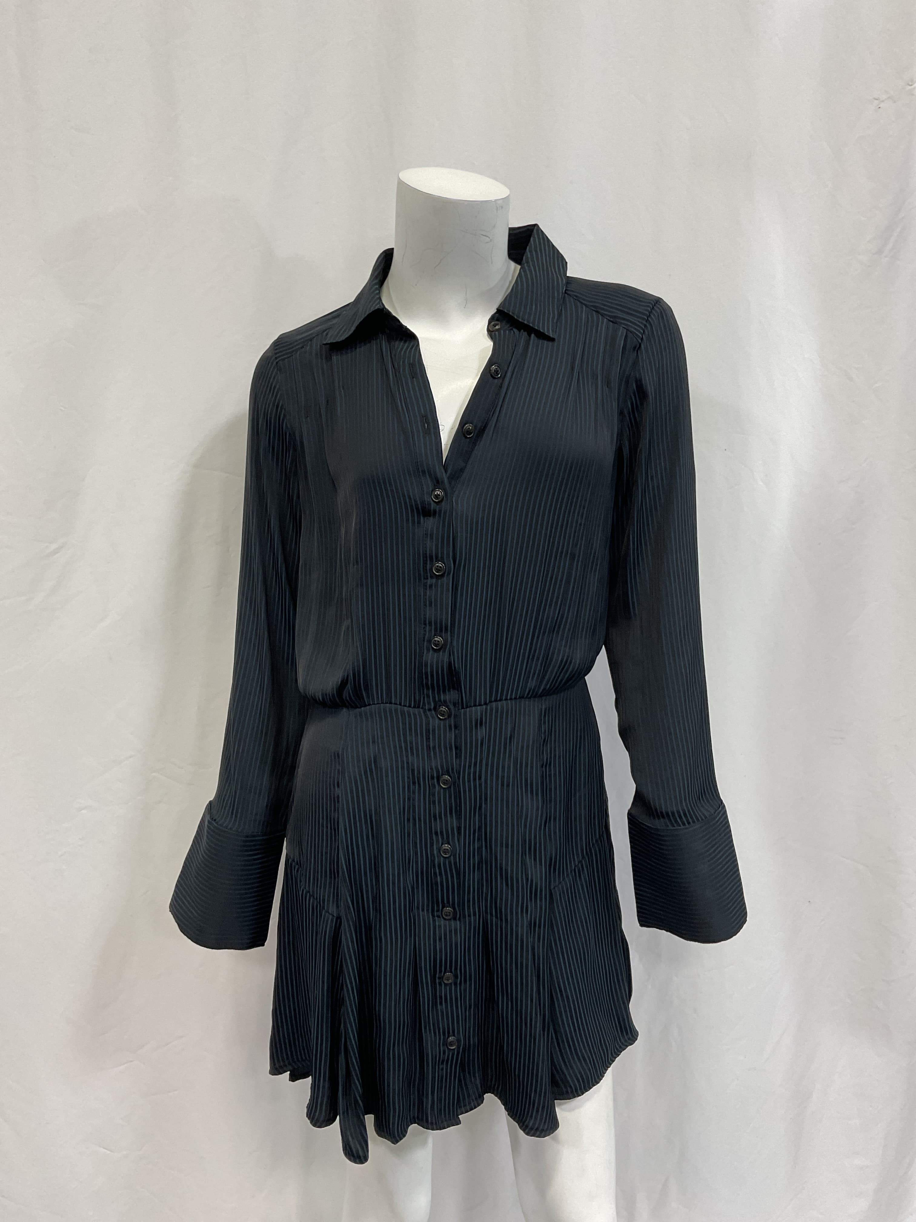 Everly Shirtdress In Black - Image 3