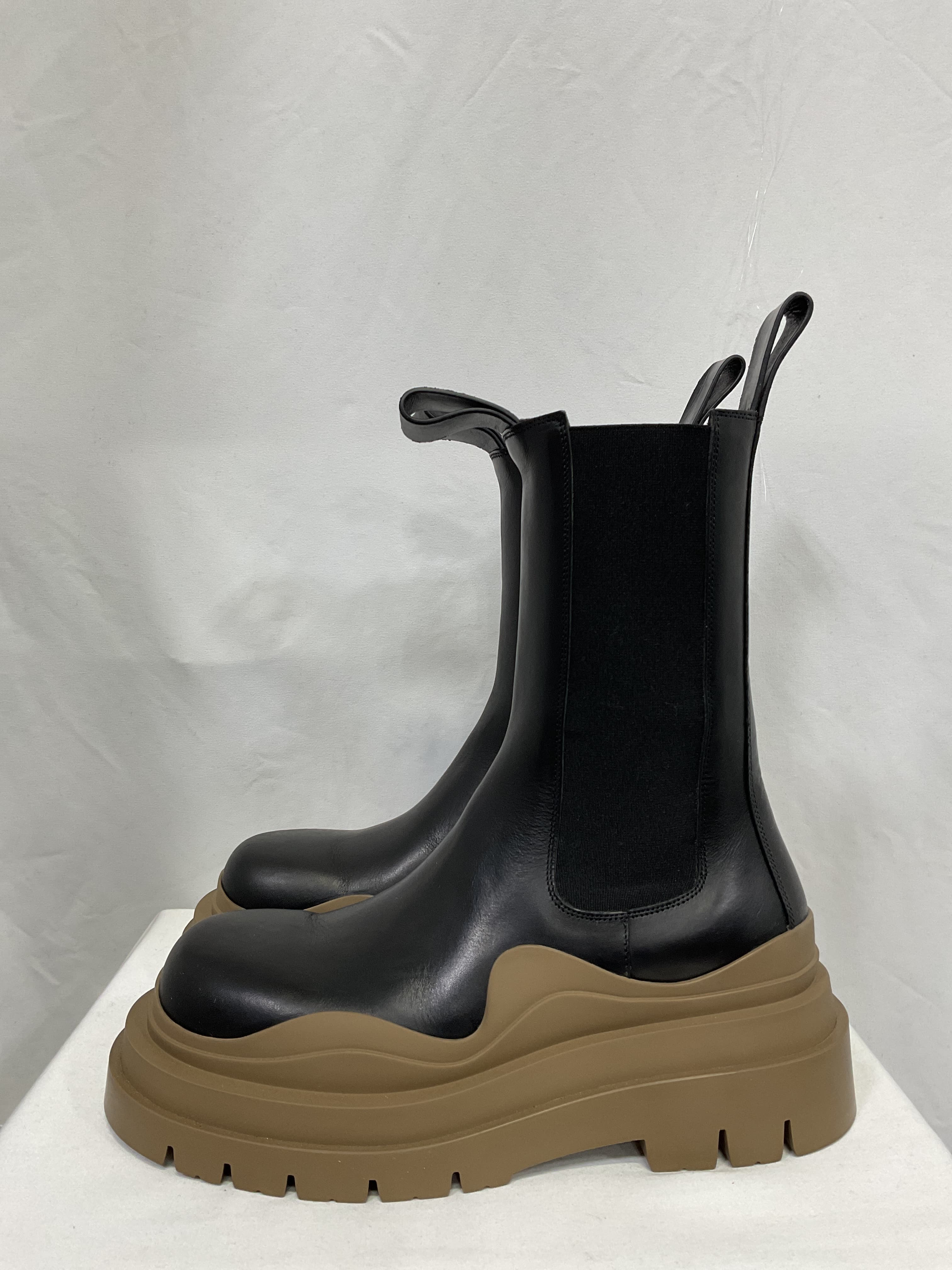 Black & Taupe Tire Chelsea Boots - Image 2