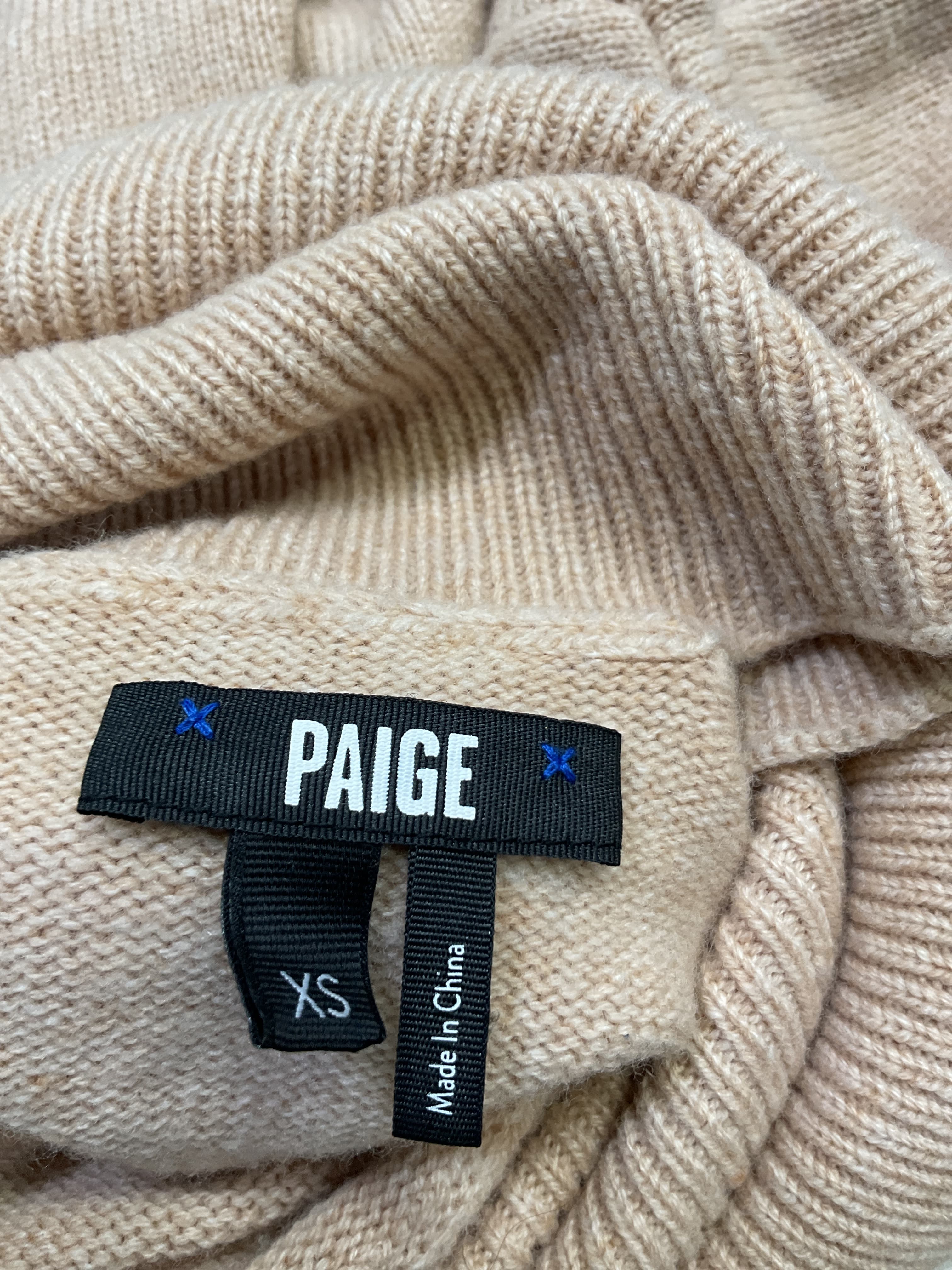 Raundi Sweater - Image 4