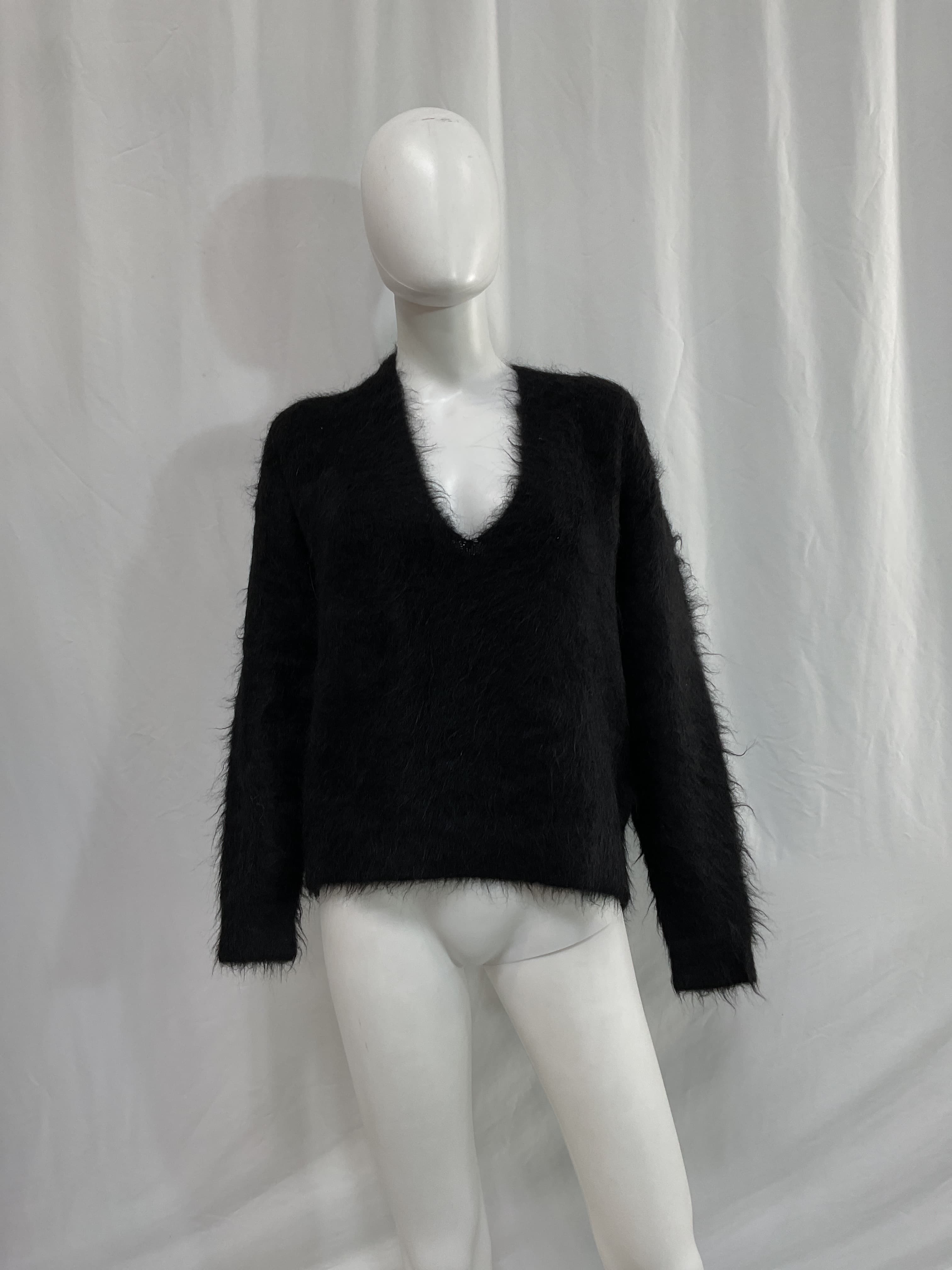 Celonnette In True Black - Image 2
