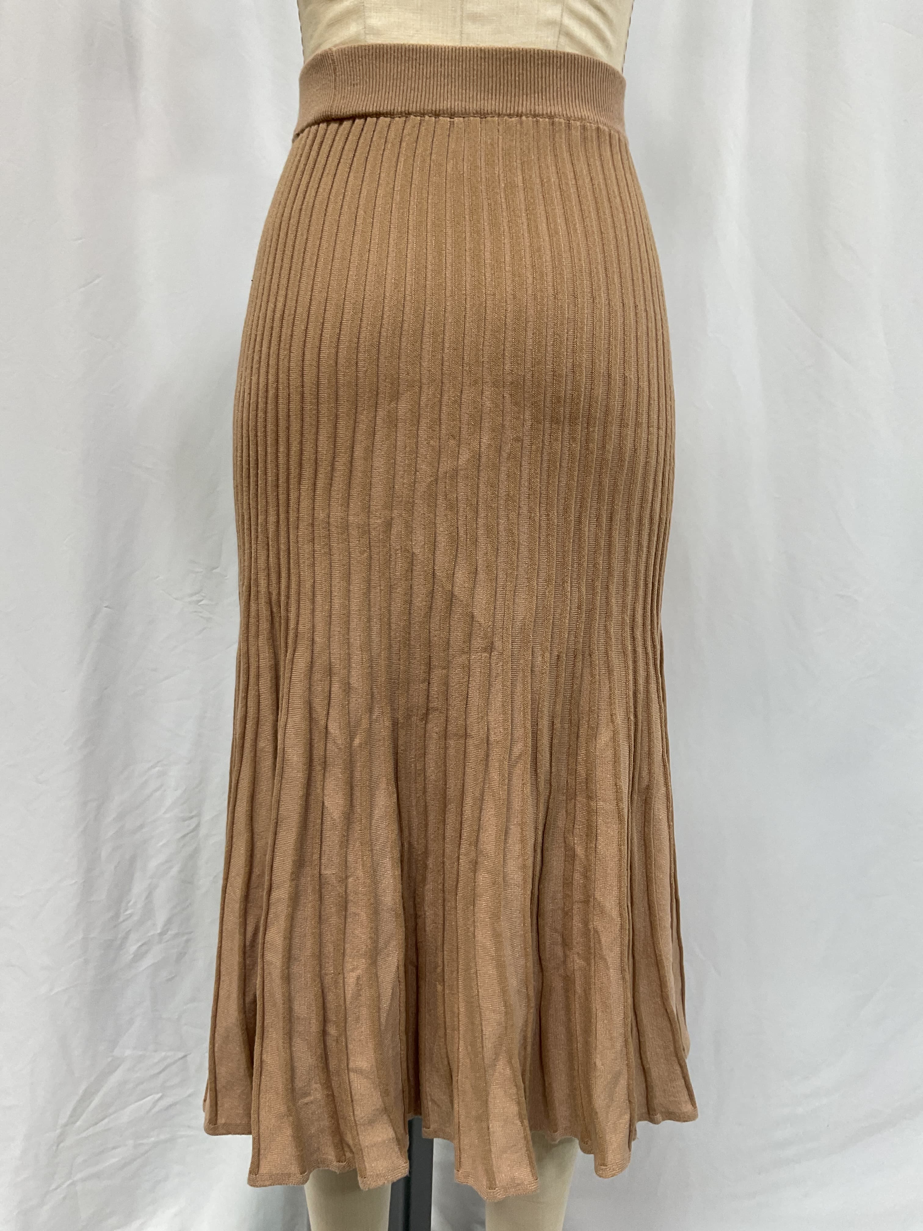 Pleat Button Skirt - Image 2