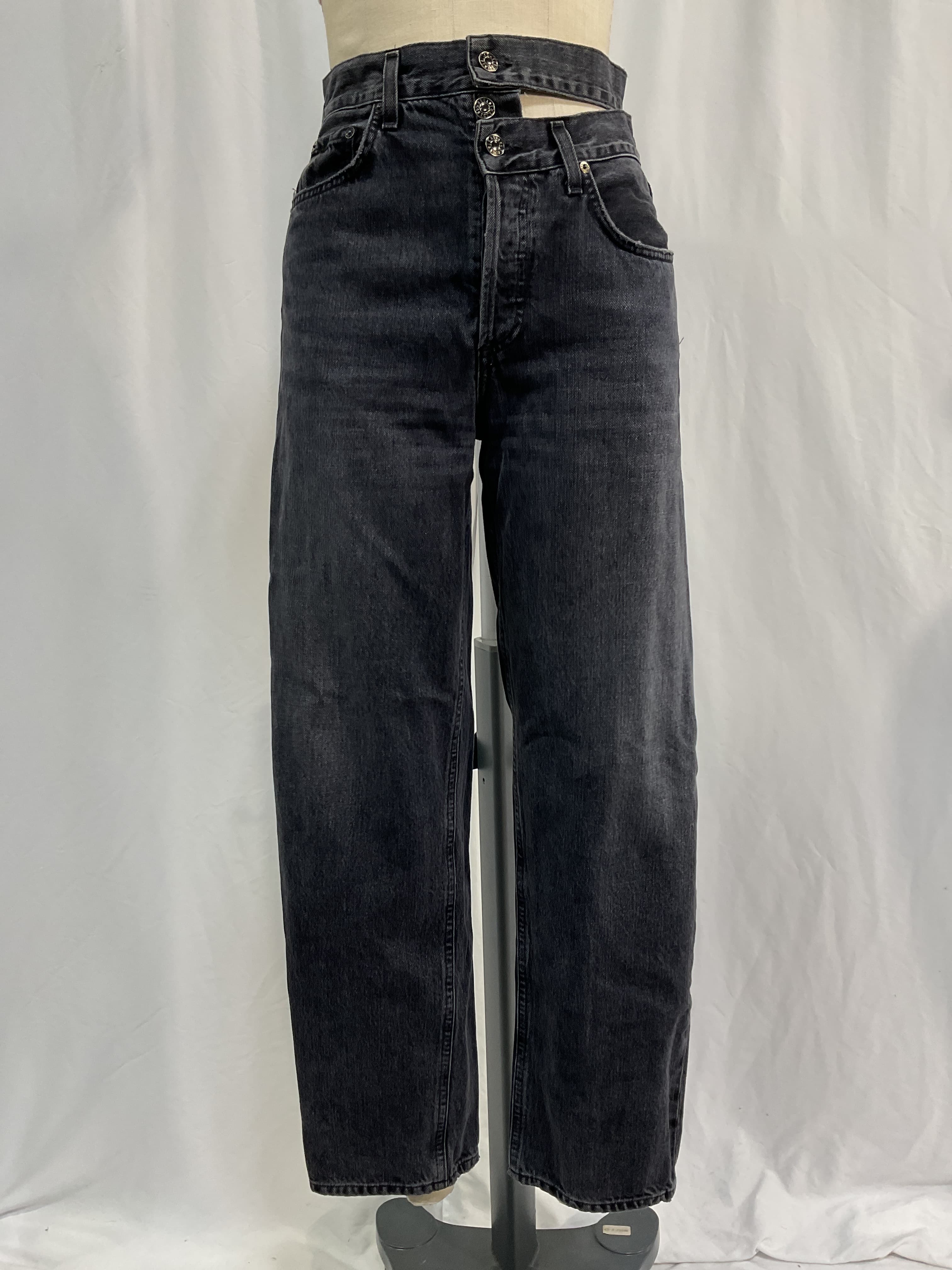 Broken Waistband In Conduct - Image 2