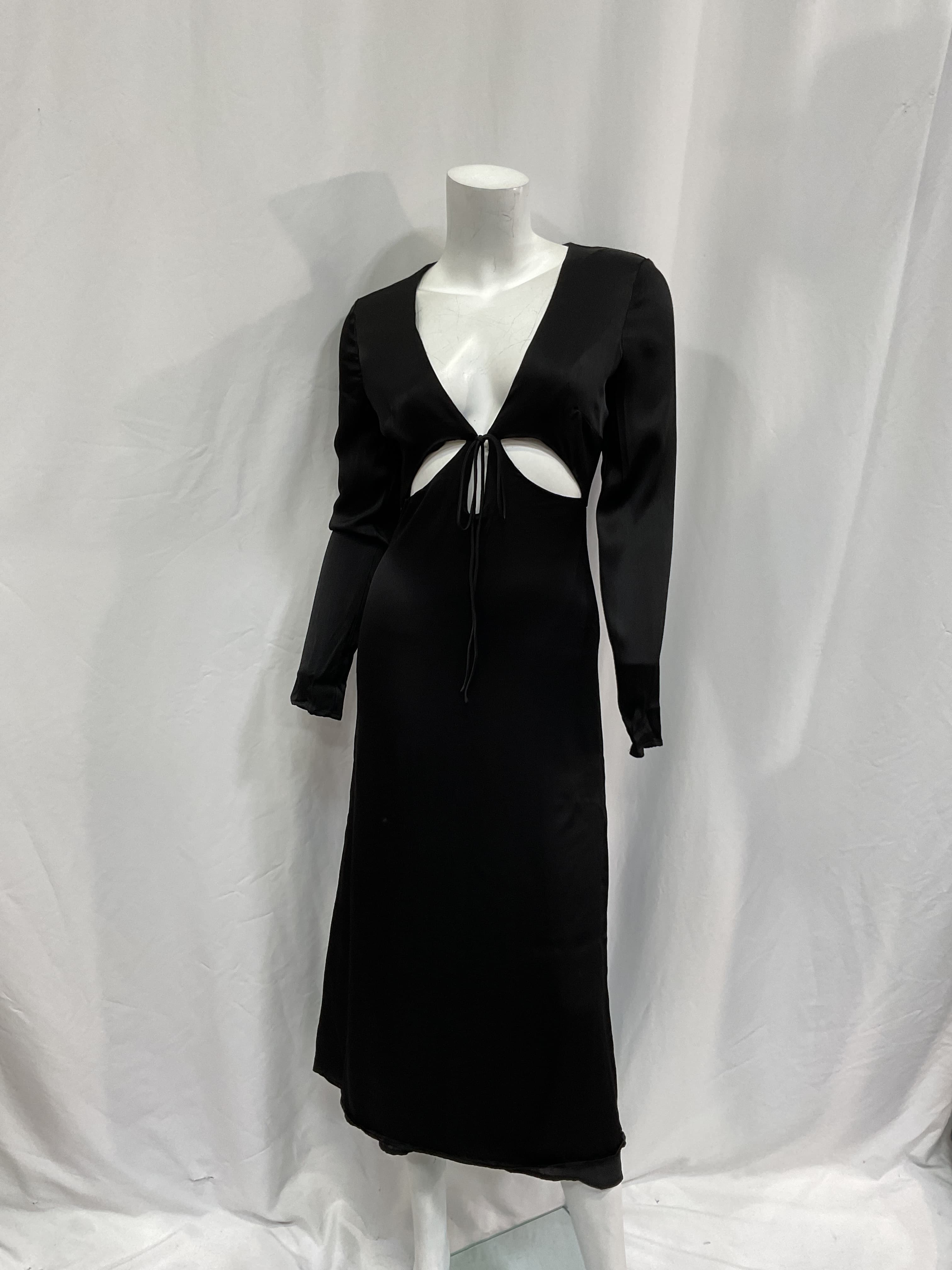 Denver Cut Out Midi Dress In Black - Image 2