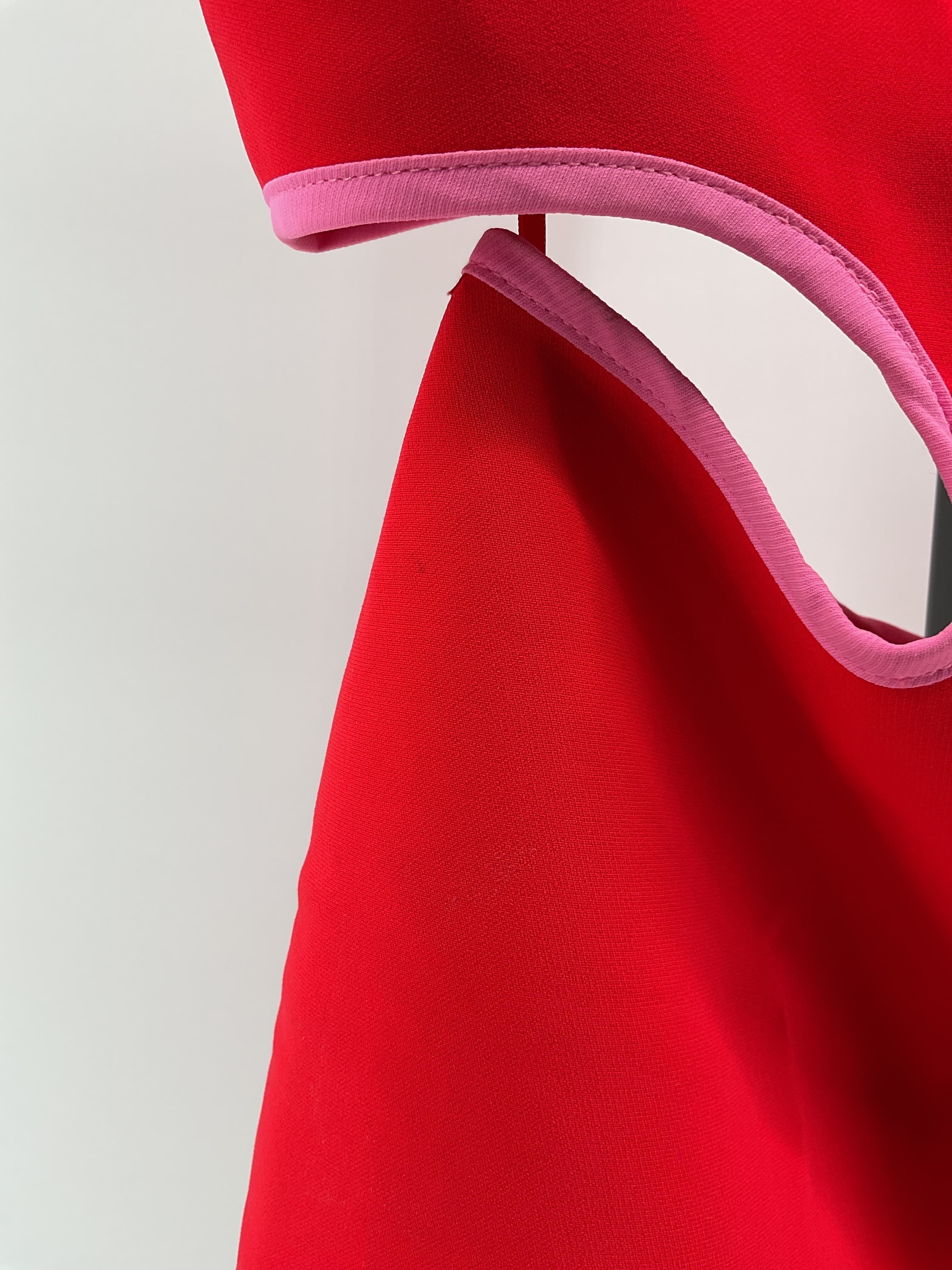 Amanda Uprichard X Revolve Beeba Dress In Crimson & Shocking Pink - Image 3